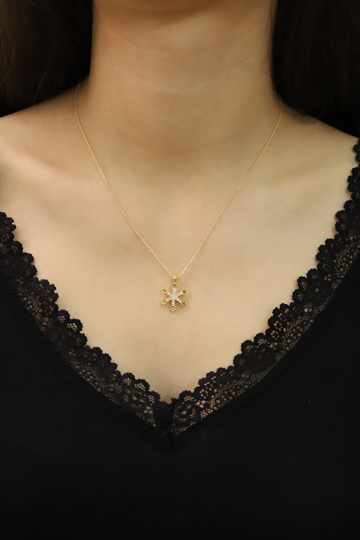 Gold Kutup Yıldızı Model Zirkon Taşlı   Şık Kolye 430240
