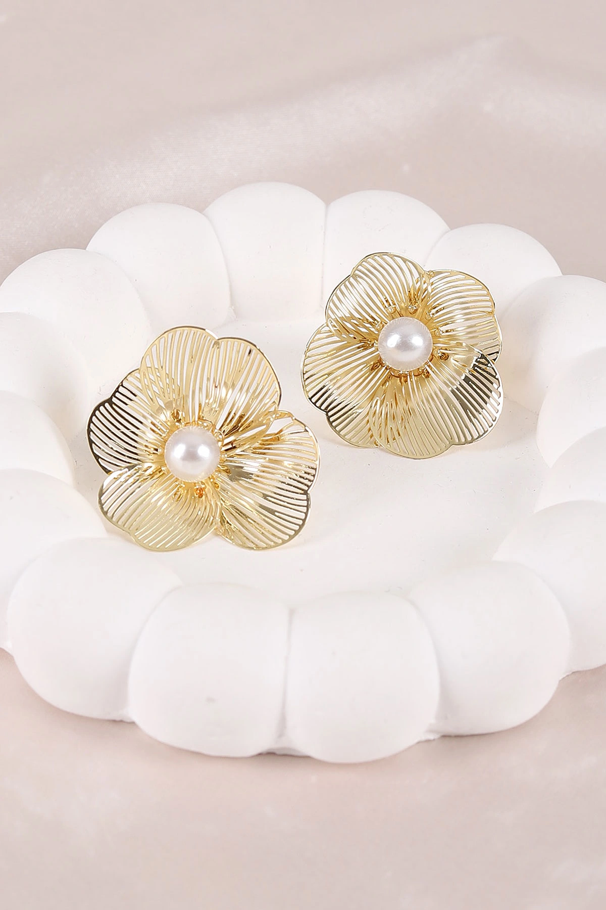 Gold Ortası İncili Küpe 450935