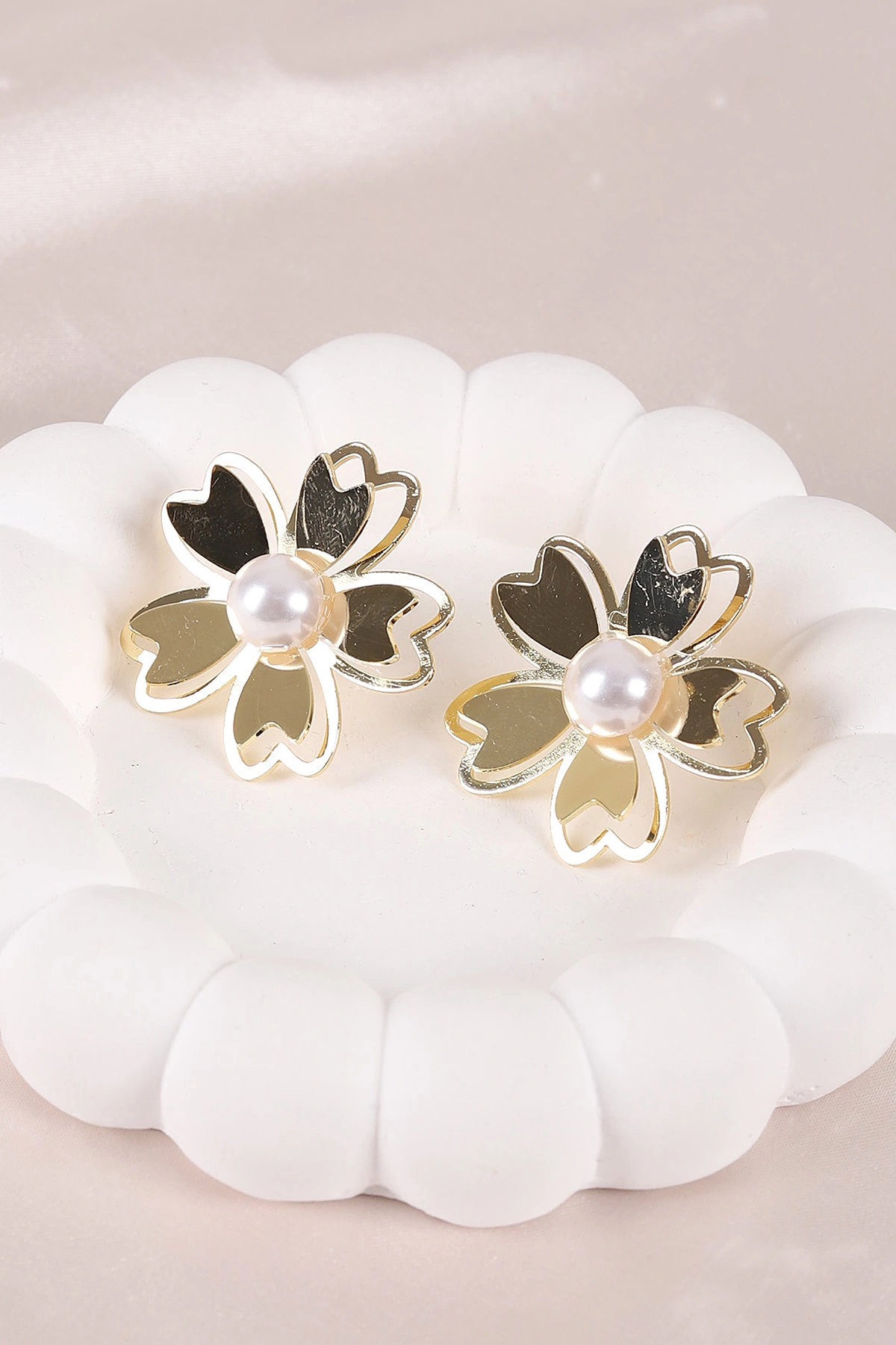 Gold Ortası İncili Plaka Küpe 450829
