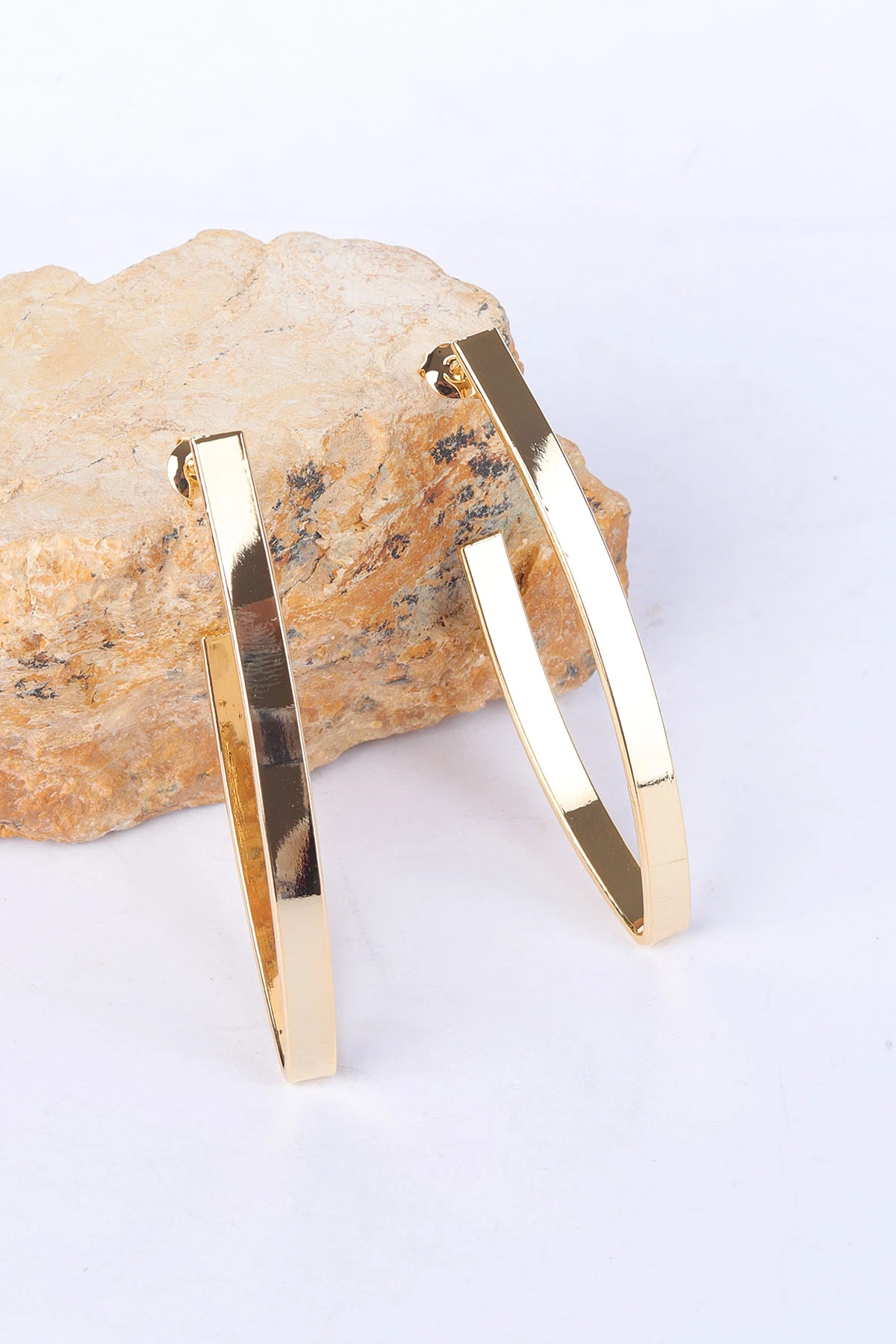 Gold Oval Hatlı Küpe 330844