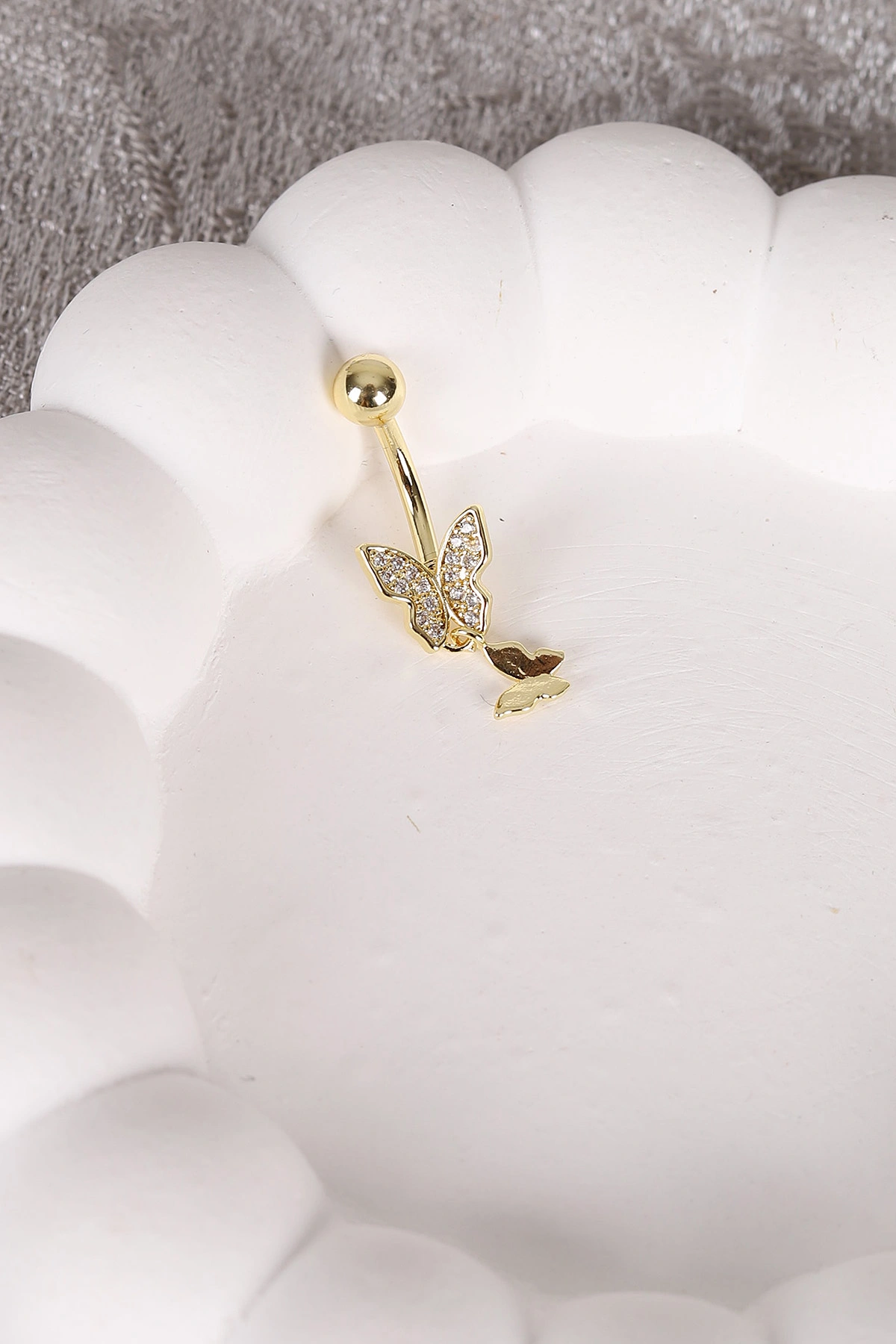 Gold Sallantılı Kelebek Model Göbek Piercingi 479602
