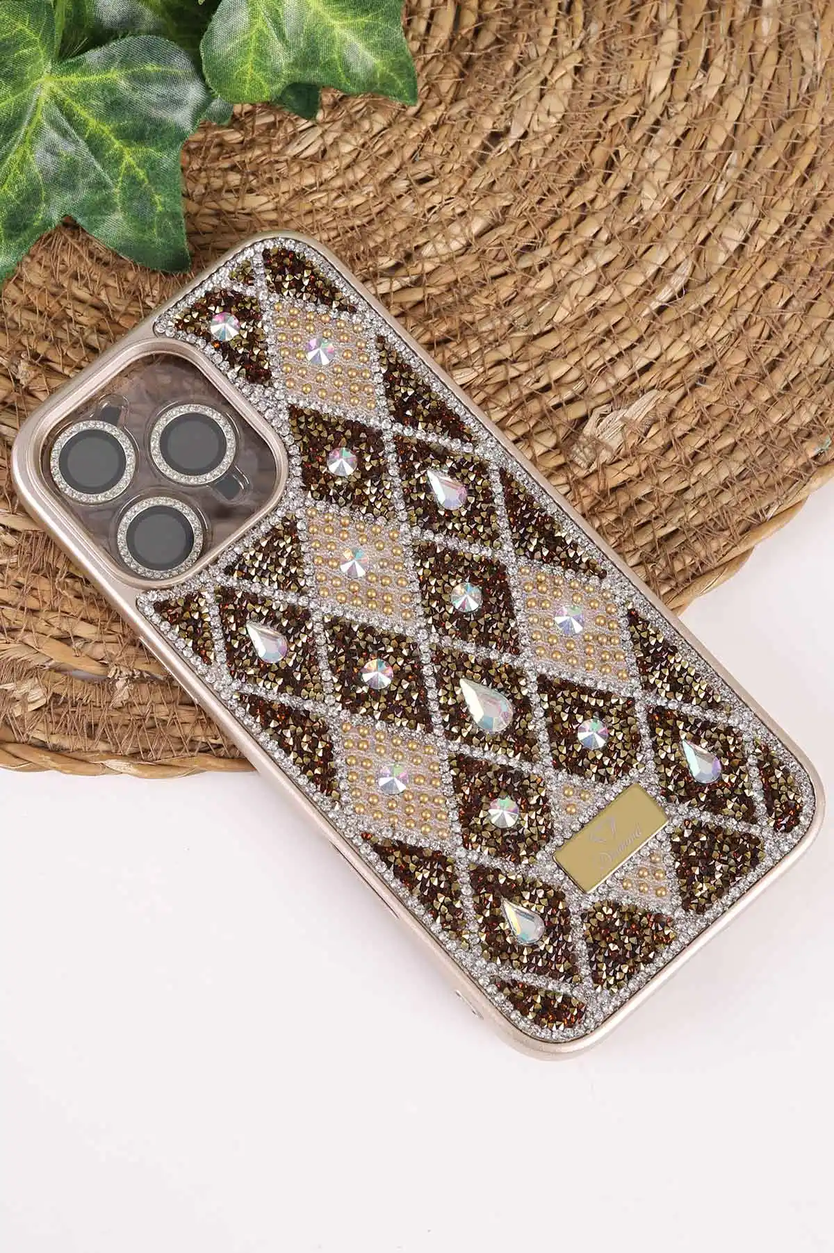 Gold TeknoCase İPhone 16 Pro Max Uyumlu Dlr Diamond Case Serisi Lens Hediyeli Premium Sert Silikon Telefon Kılıfı 474160
