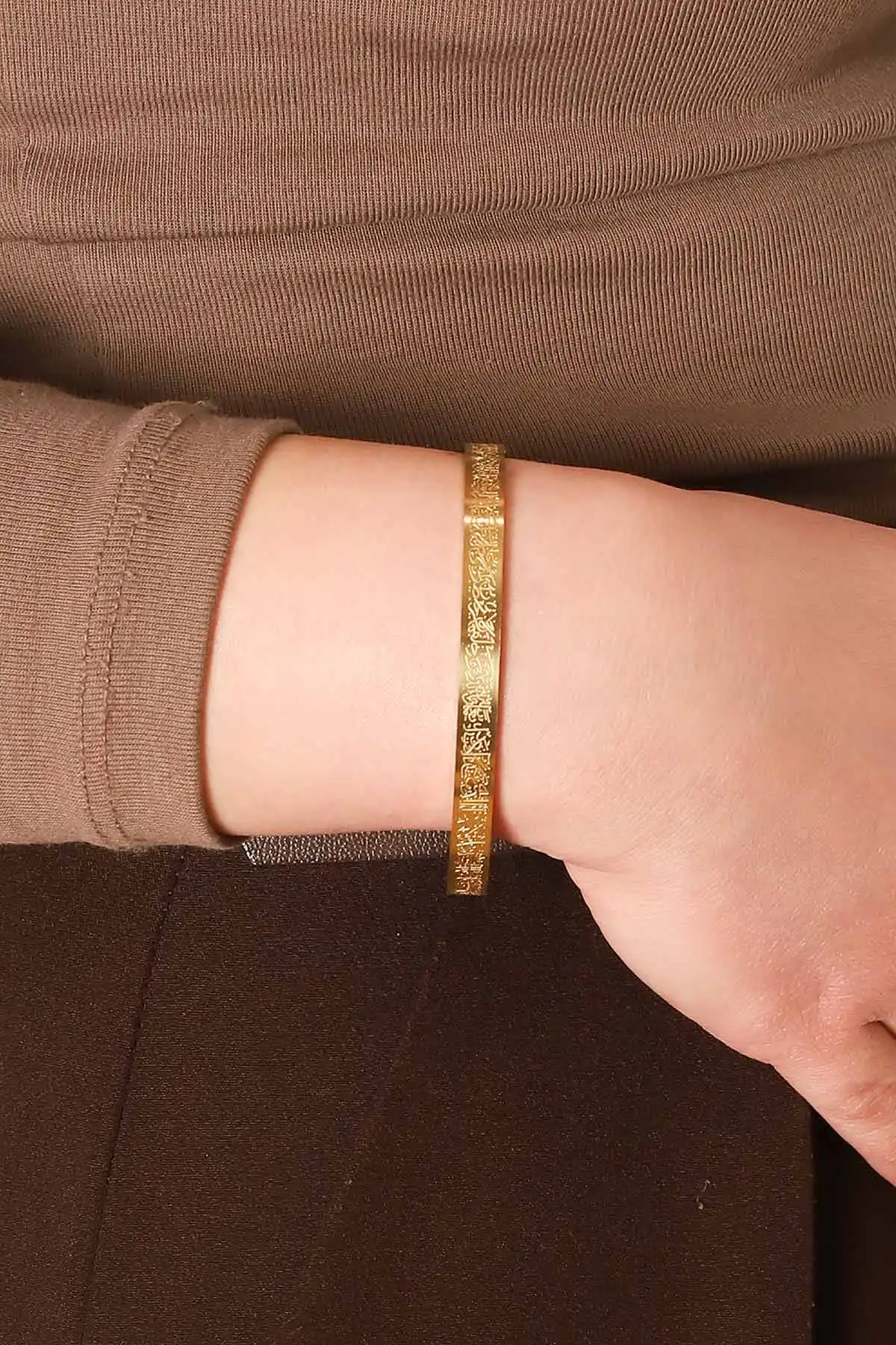 Gold Üzeri Ayetel Kürsi Yazılı  Kelepçe Çelik  Bilezik 423858