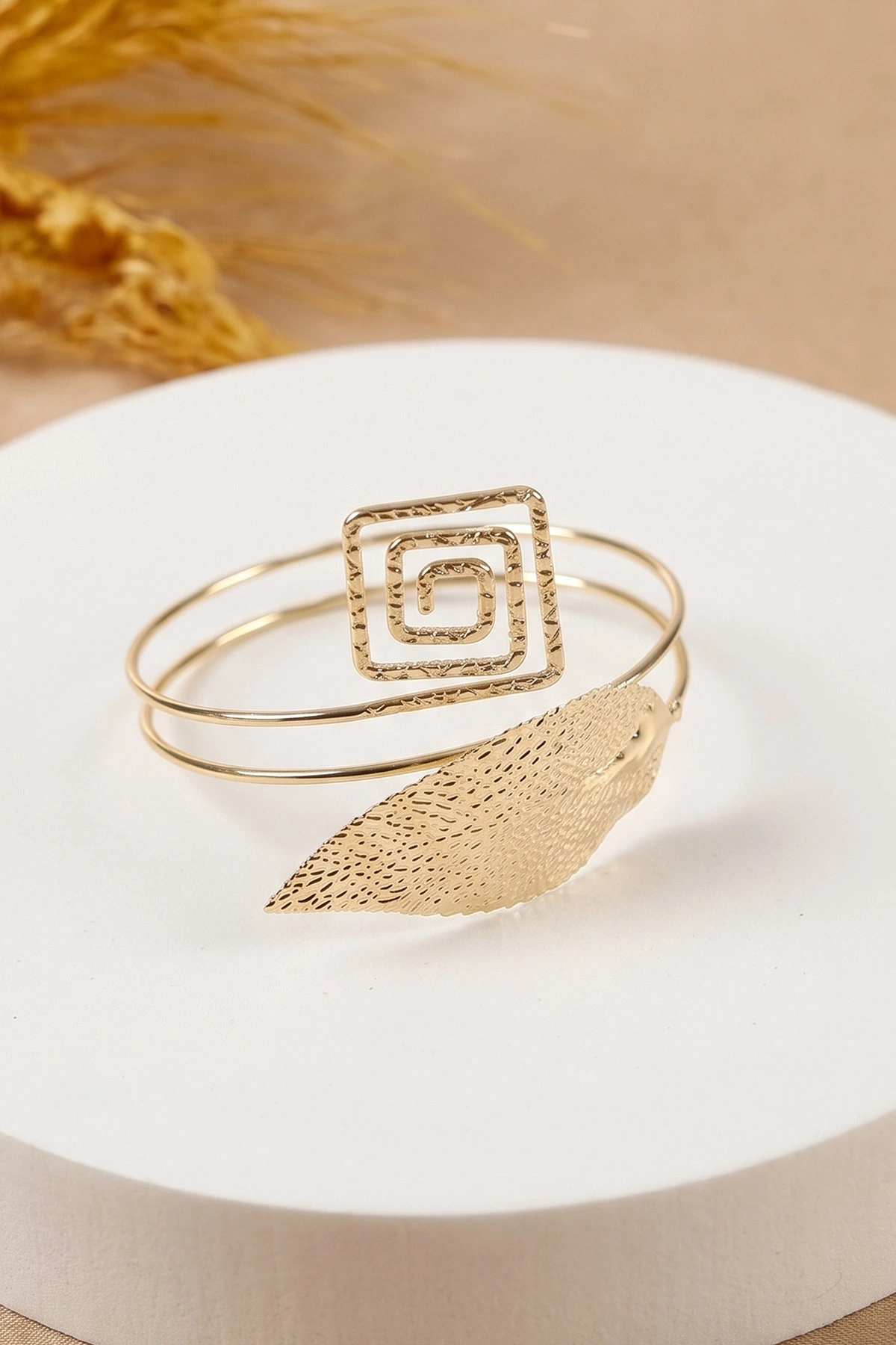 Gold Yaprak Model  Ayarlanabilir  Kol Üstü Pazu Bilekliği 471150