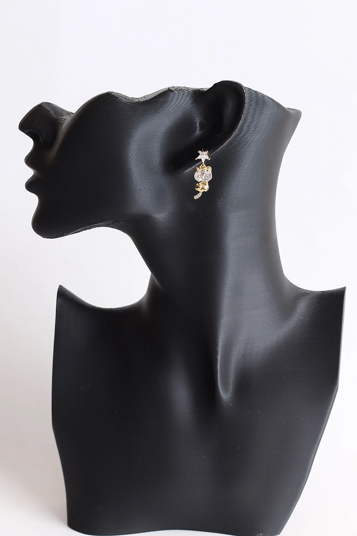 Gold Yıldız Model Zirkon Taşlı  Sallantı   Küpe 371060