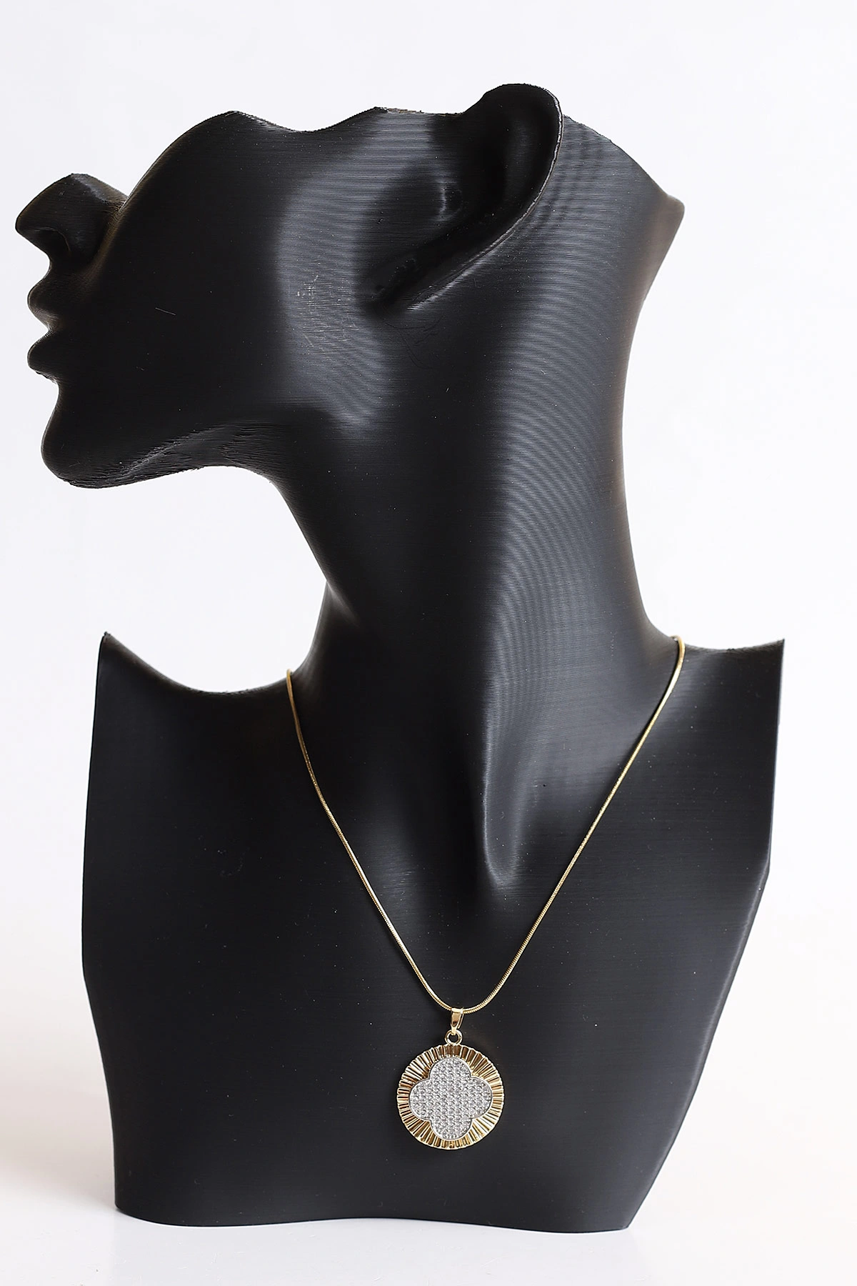 Gold Yonca Model Zirkon Taşlı Çelik Kolye 370562