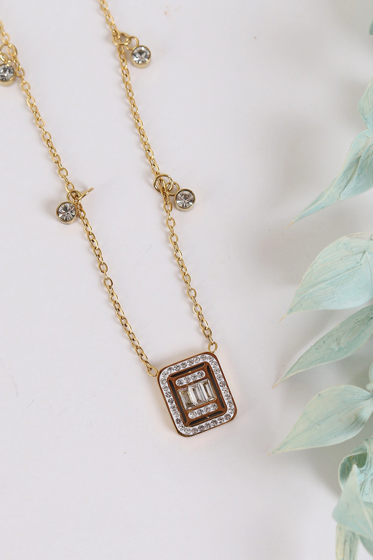 Gold Zirkon Taşlı Baget Çelik Kolye 267479