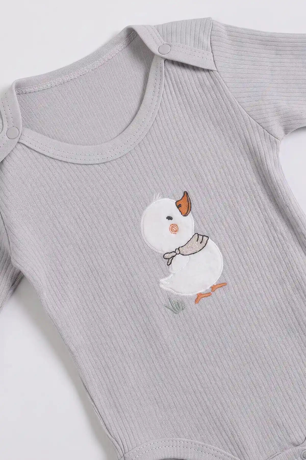 Gri (0-9 Ay) Ördek Nakışlı Raporlu Erkek Bebek Takım 480454