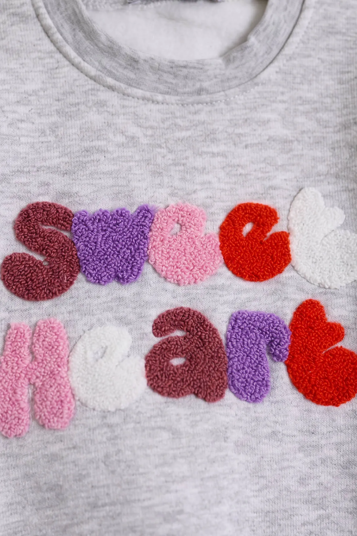 Gri (2-7 Yaş) Süzene Sweart Heart Nakışlı  3 İp Şardonlu Kız Çocuk Kışlık Takım 475294