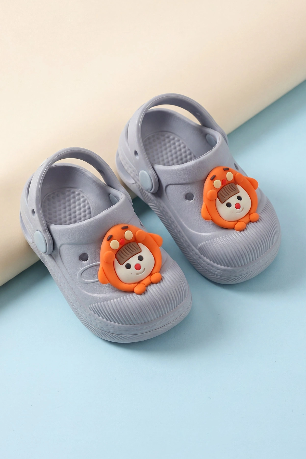 Gri ( 21 - 28 ) Figürlü Kız Bebek / Çocuk Terlik ve Sandalet 464819