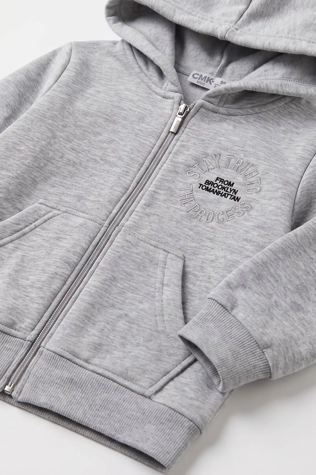Gri (3-12 Yaş) Nakışlı Kapüşonlu Fermuarlı Şardonlu 3 İp Erkek Çocuk Sweatshirt 484136