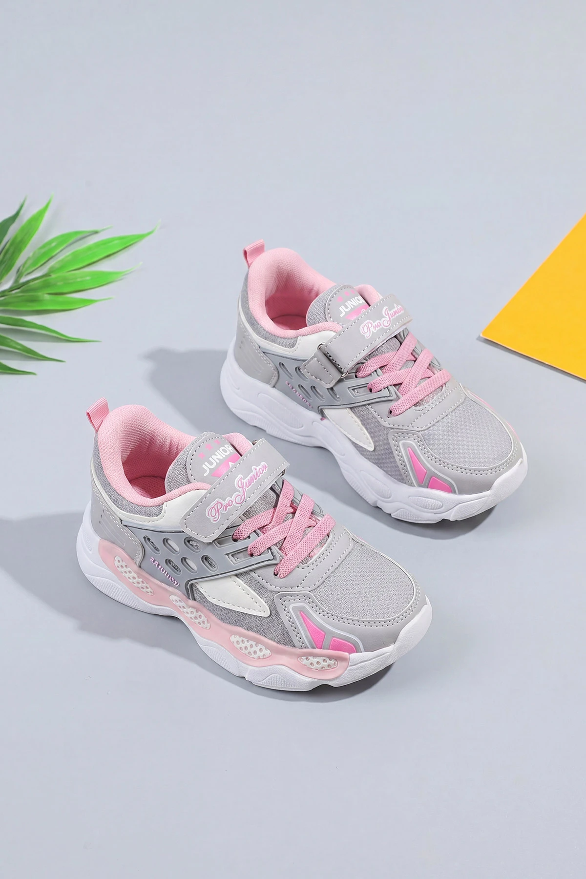 Gri ( 31 - 35 ) Cırt Bantlı Bağcıklı Kız Çocuk Spor Ayakkabı 465355