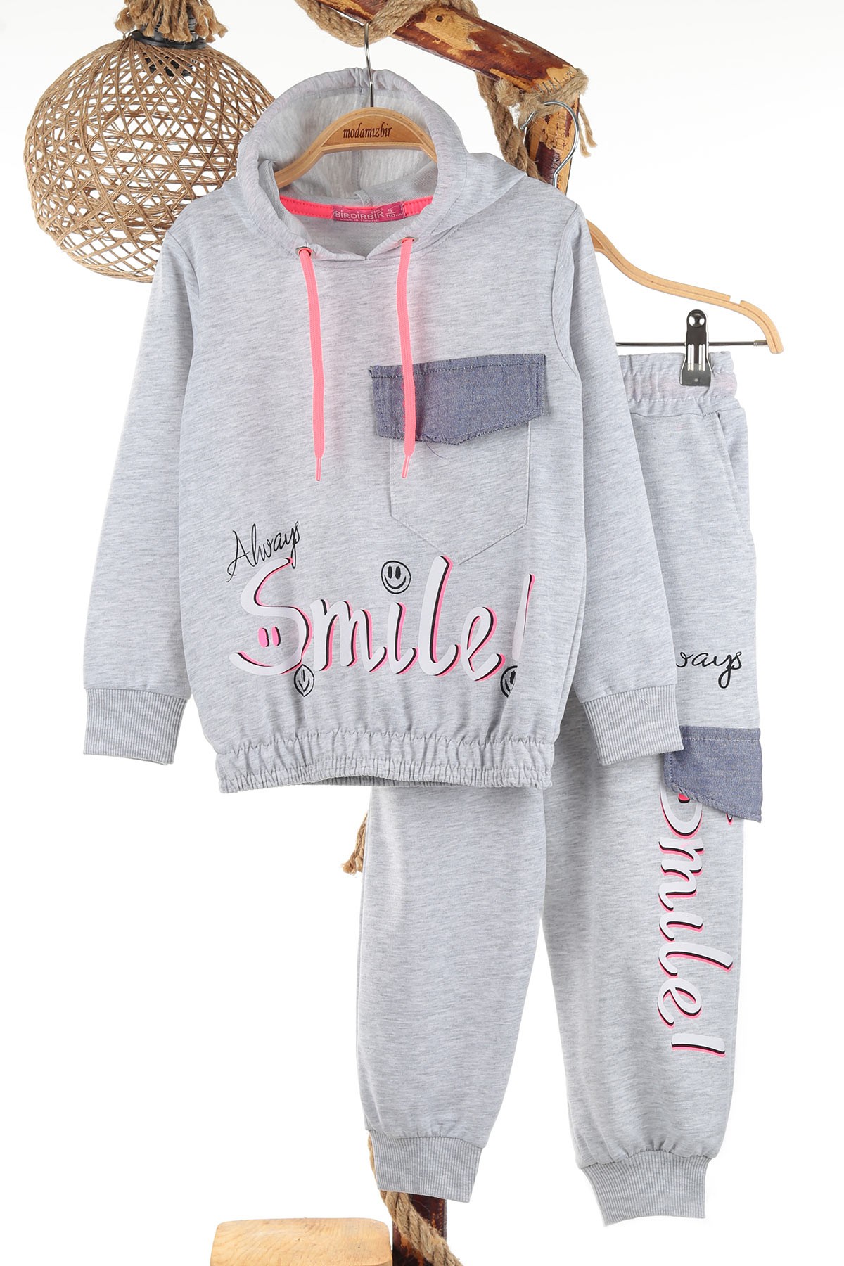 Gri (5-8 Yaş)Smile Baskılı Cep Detay Kapüşonlu Kız Çocuk Mevsimlik Takım 133531