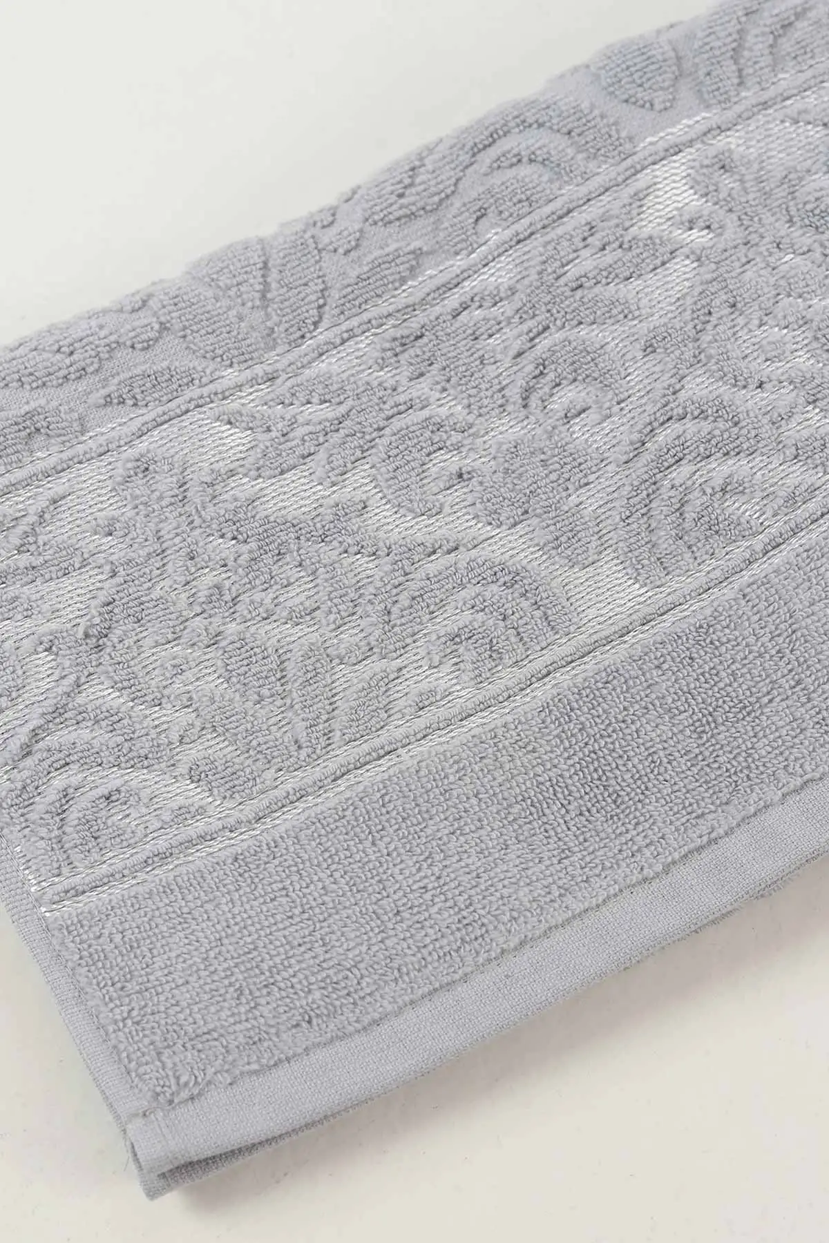 Gri 50x90 Cm Jakarlı Desenli Taç Havlu 460505