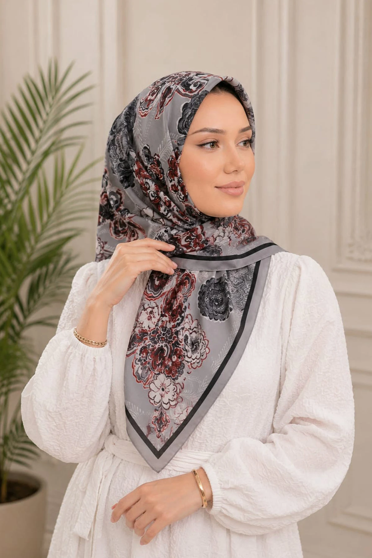 Gri 95x95 Cm Dijital Baskılı Mercan Desen Soft Eşarp 473271