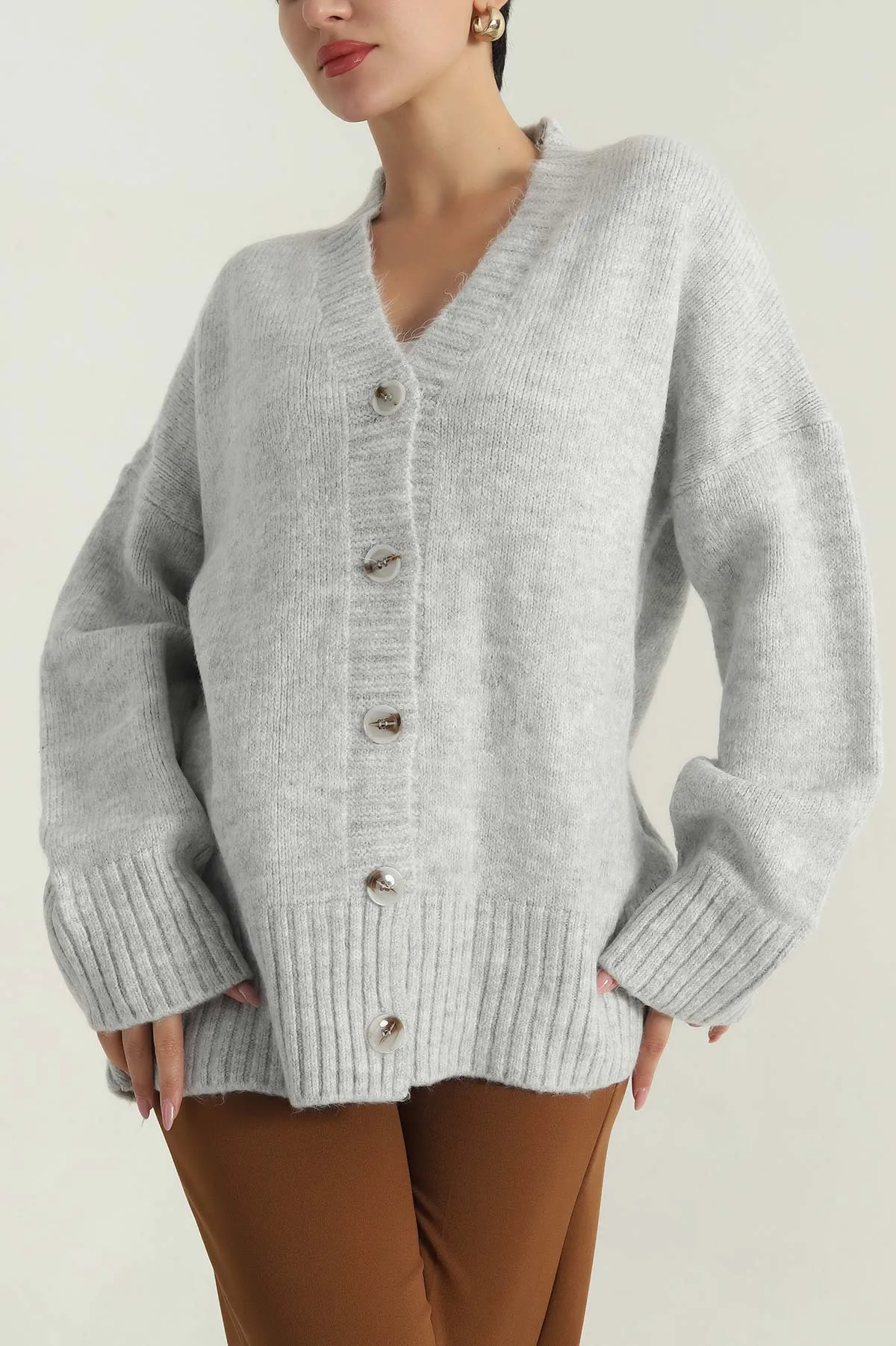 Gri Düğmeli Oversize Kadın Triko Hırka 401060