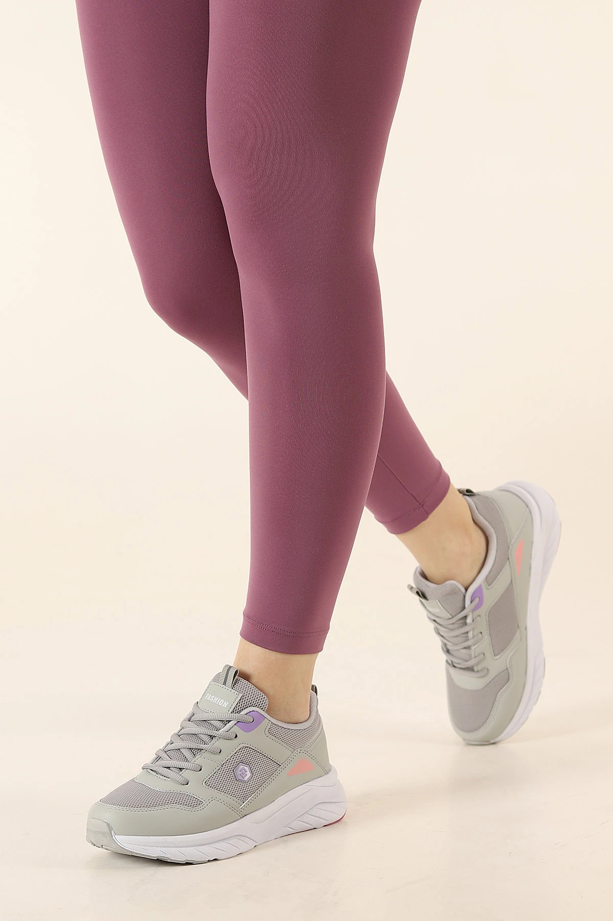 Gri Fileli Bağcıklı Spor Ayakkabı 272202