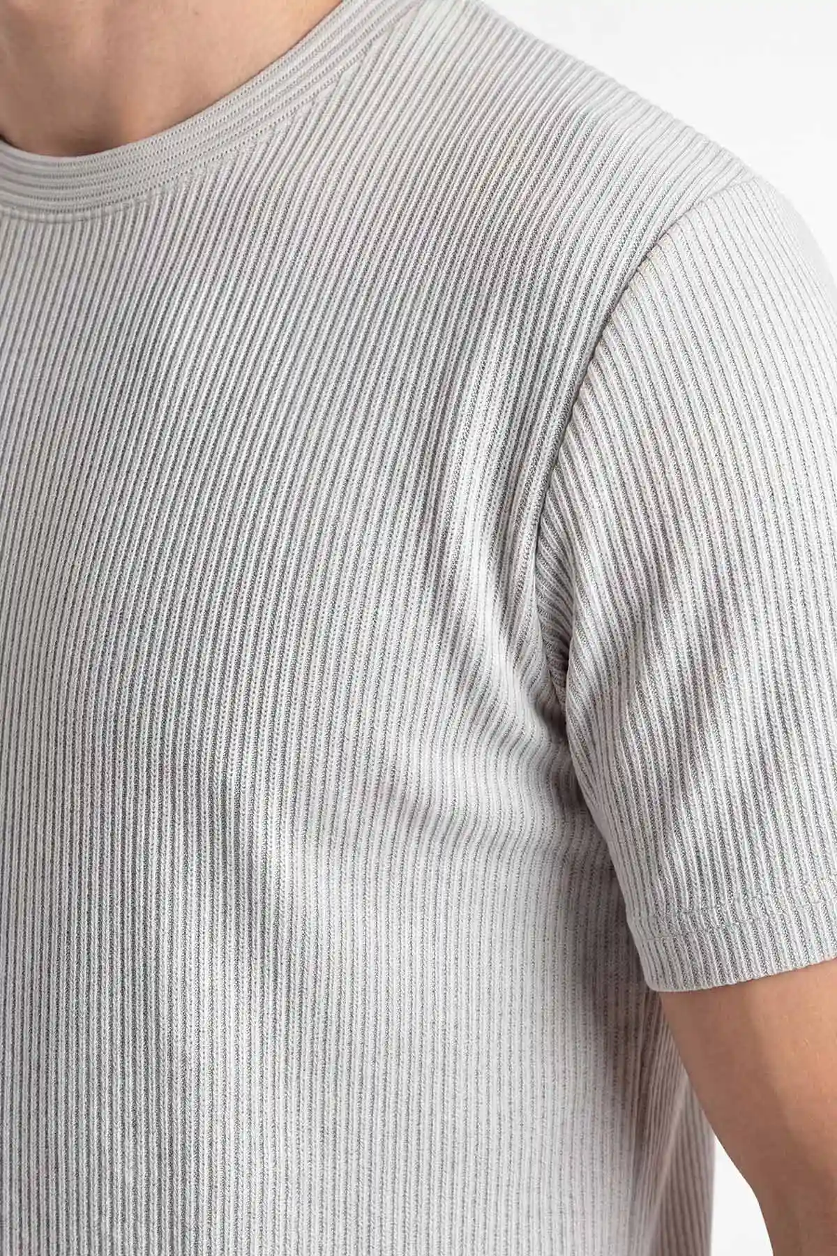Gri Fitilli Bisiklet Yaka Erkek Triko Tişört 465431