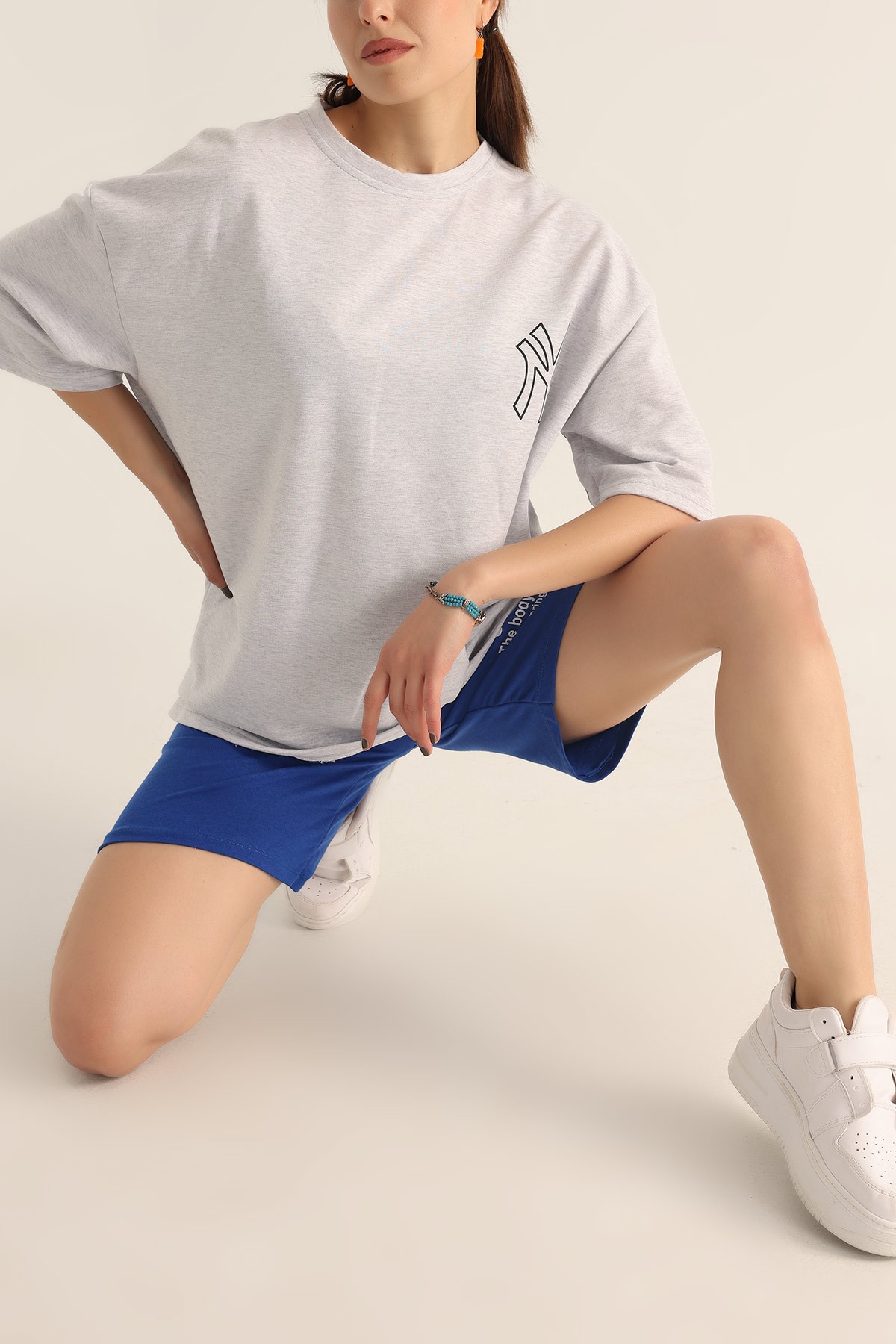 Gri İki İp Baskılı Oversize Tişört 174447