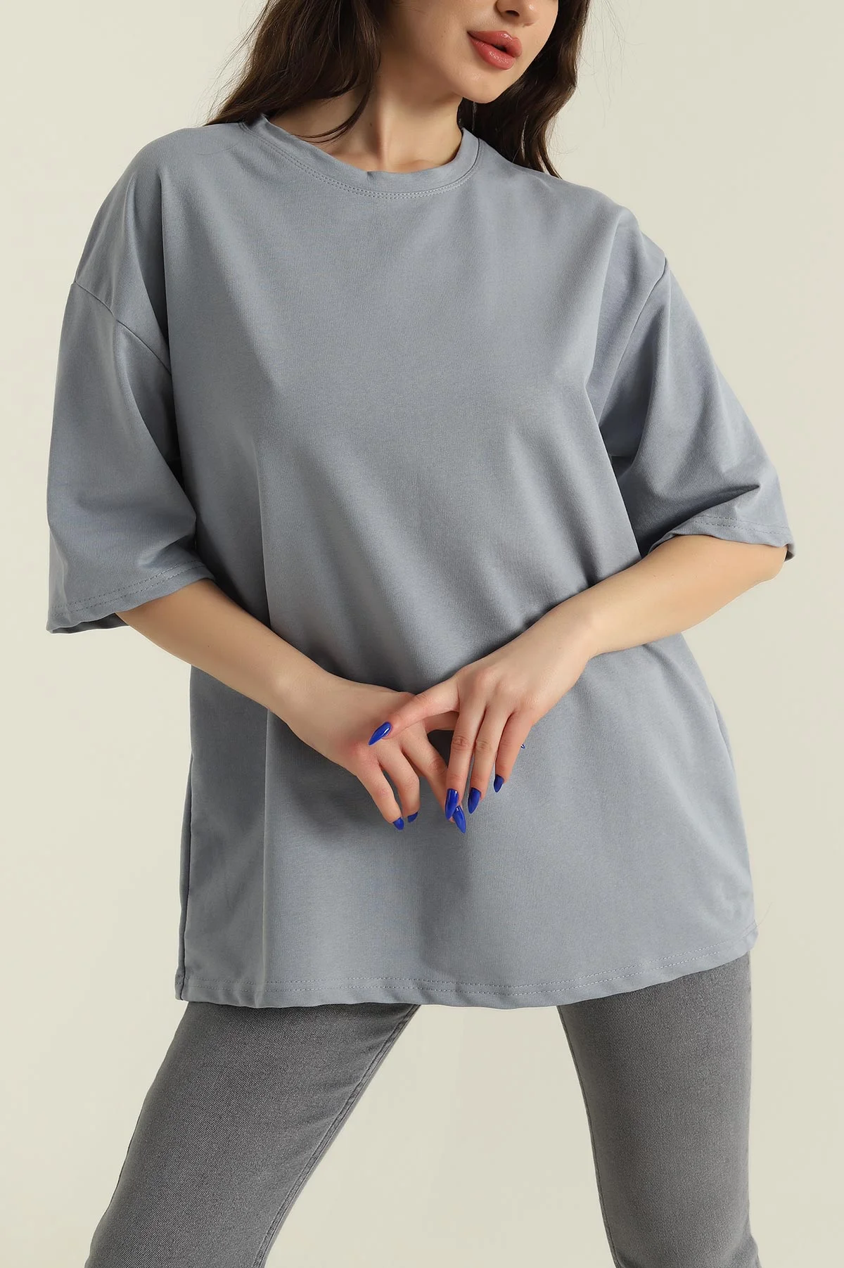 Gri İki İp Bisiklet Yaka Kadın Oversize Tişört 423914