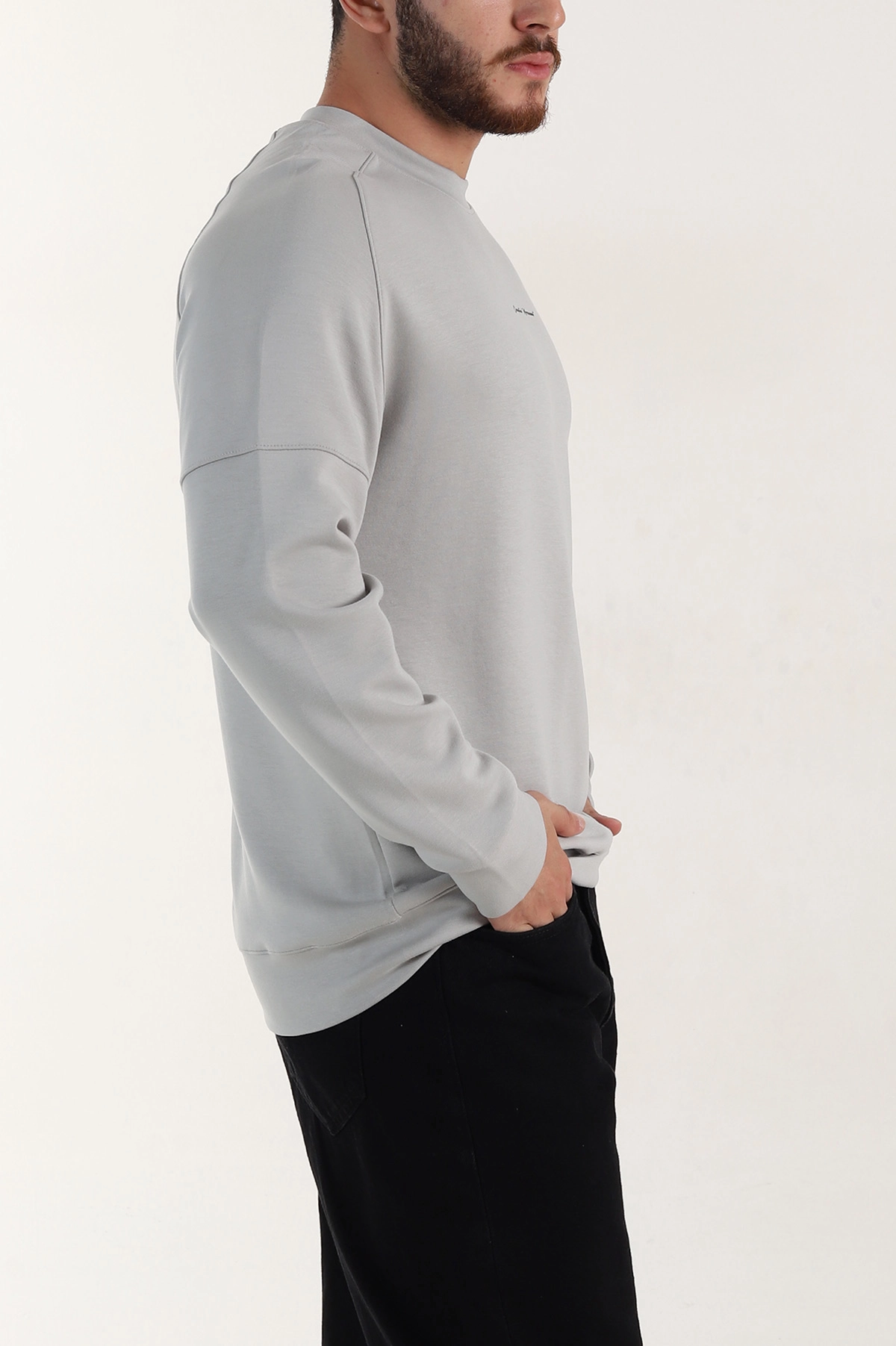 Gri Kabartma Yazılı Bisiklet Yaka Erkek Sweatshirt 396893