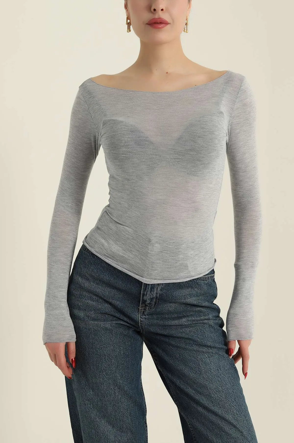 Gri Kayık Yaka Transparan Bluz 424954