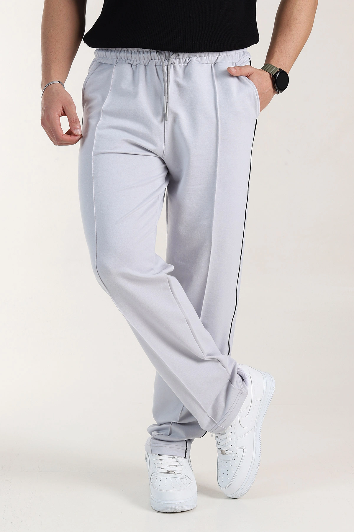 Gri Regular Fit Çimalı Şerit Detaylı Erkek Eşofman Altı 402370
