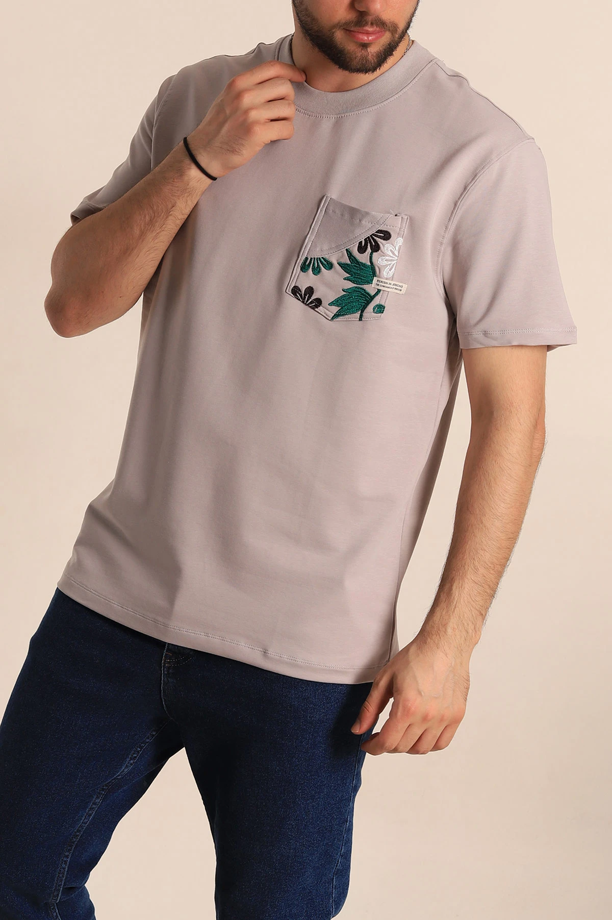 Gri Regular Fit Nakışlı Cep Detaylı Erkek Tişört 270645