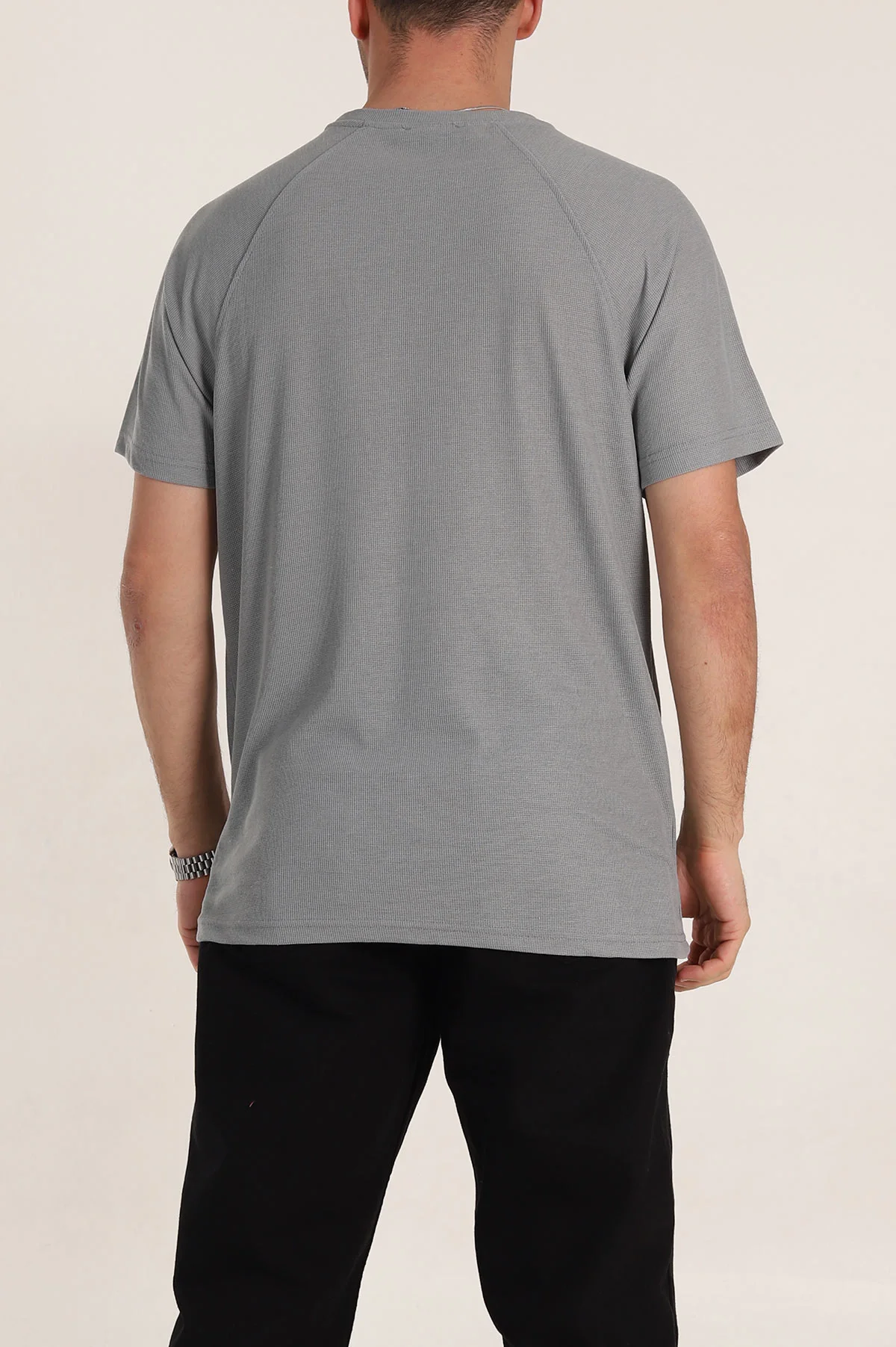 Gri Relaxed Fit Petek Dokulu Reglan Kol Basic Erkek Tişört 352027
