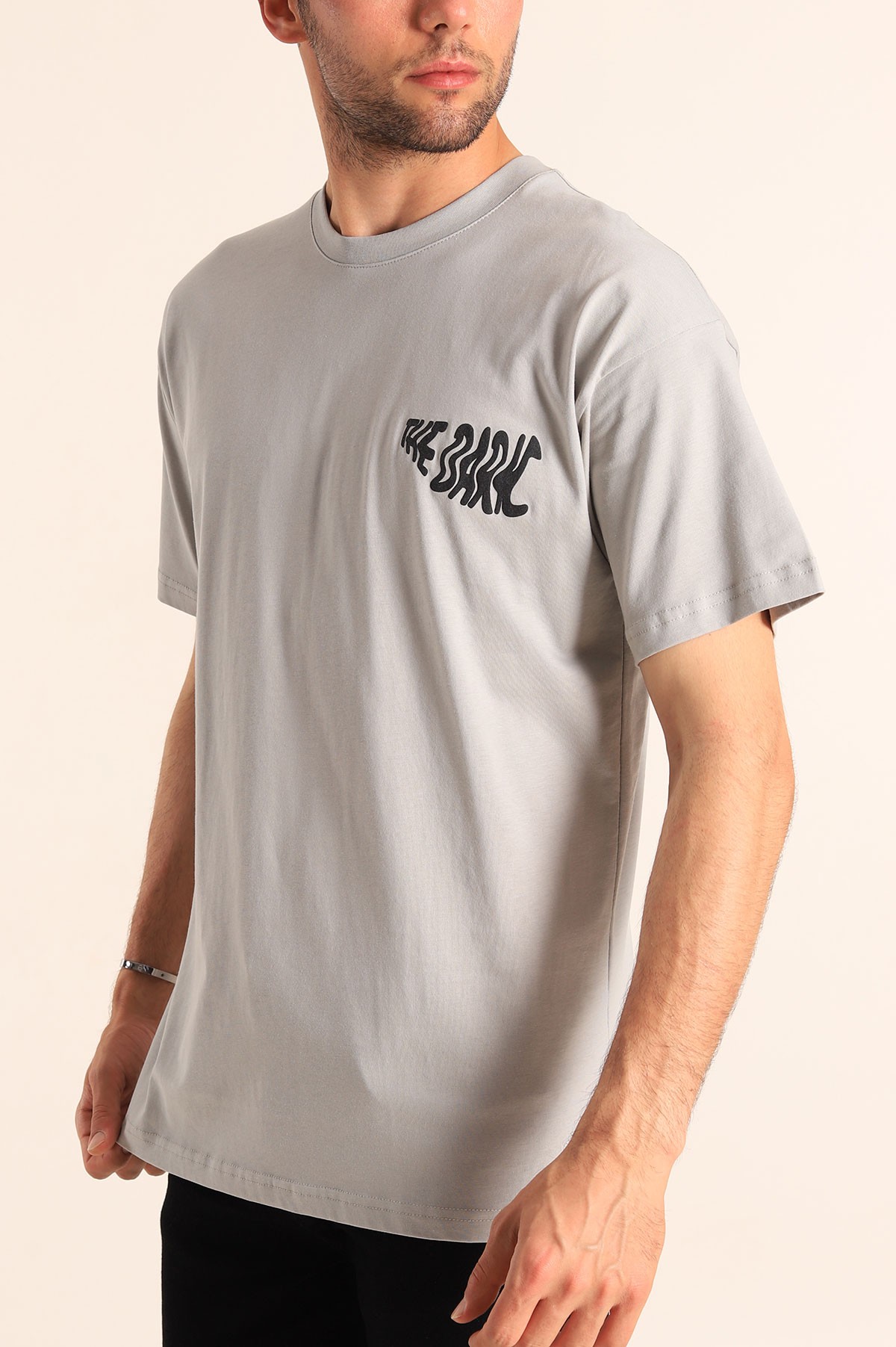 Gri Relaxed Fit The Dark Slogan Sırt Baskılı Erkek Tişört 186619