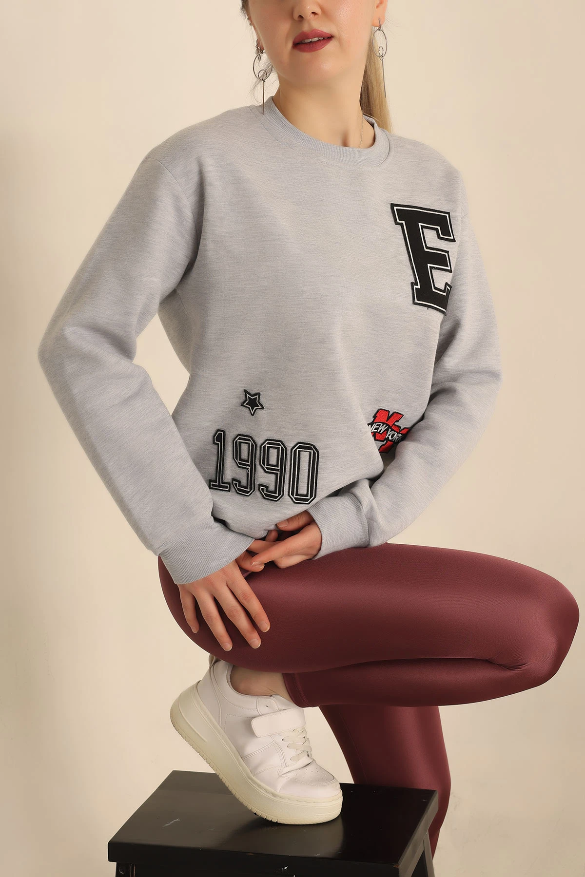 Gri Şardonlu Nakışlı Bayan Sweat 237618