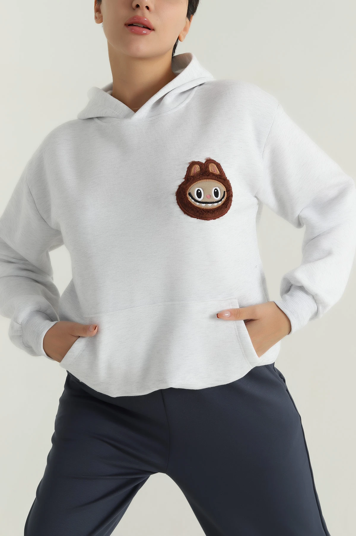 Gri Şardonlu Nakışlı Üç İp Kadın Sweat 394811