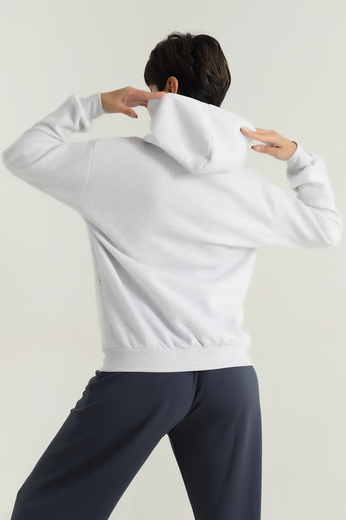 Gri Şardonlu Nakışlı Üç İp Kadın Sweat 394811