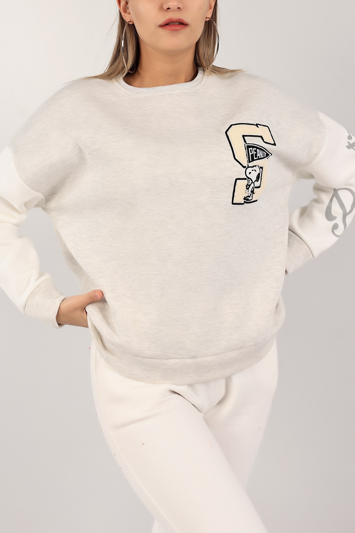 Gri Şardonlu Süzene Nakışlı Sweat 143199