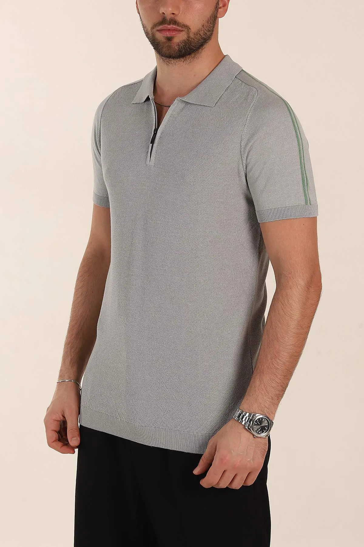 Gri Slim Fit Omuz Şerit Detaylı Fermuarlı Polo Yaka Erkek Triko Tişört 358400