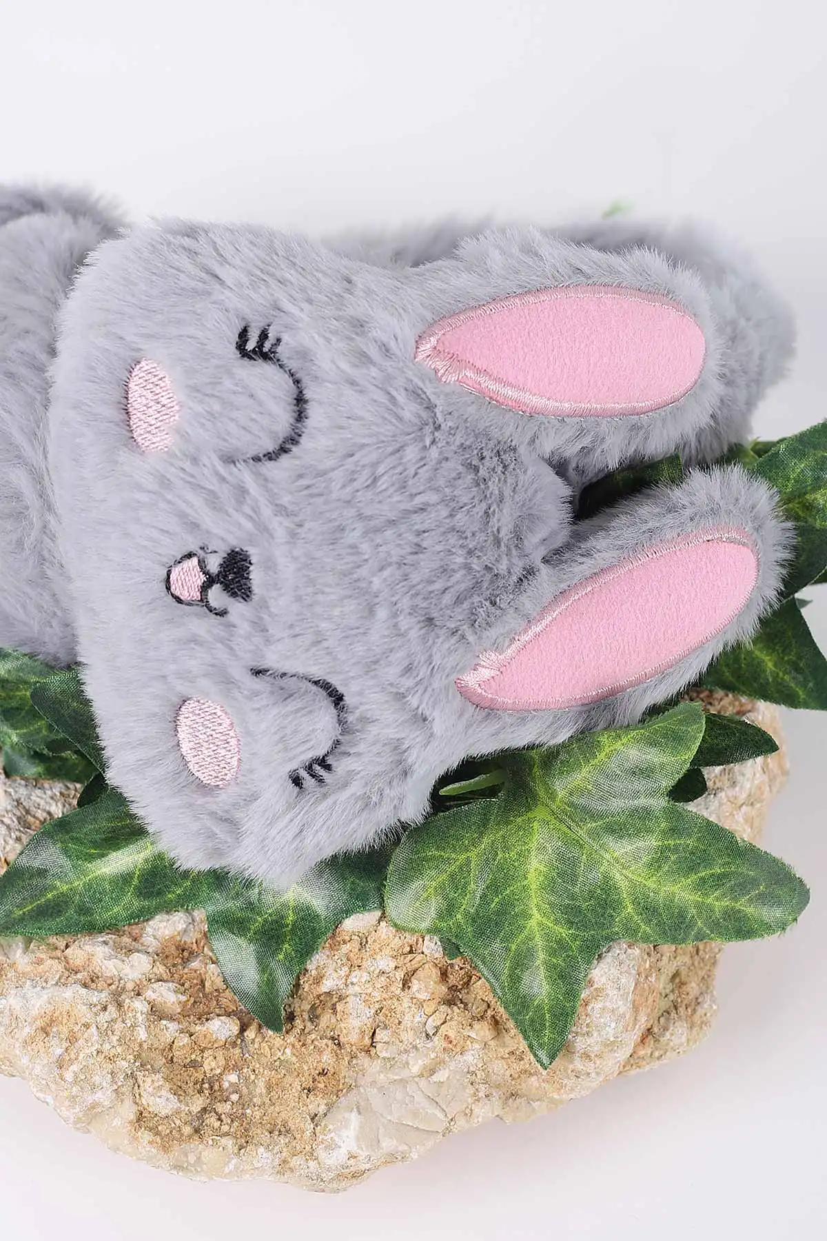 Gri Tavşan Nakışlı Kulaklı Figürlü Peluş Kulaklık 410738