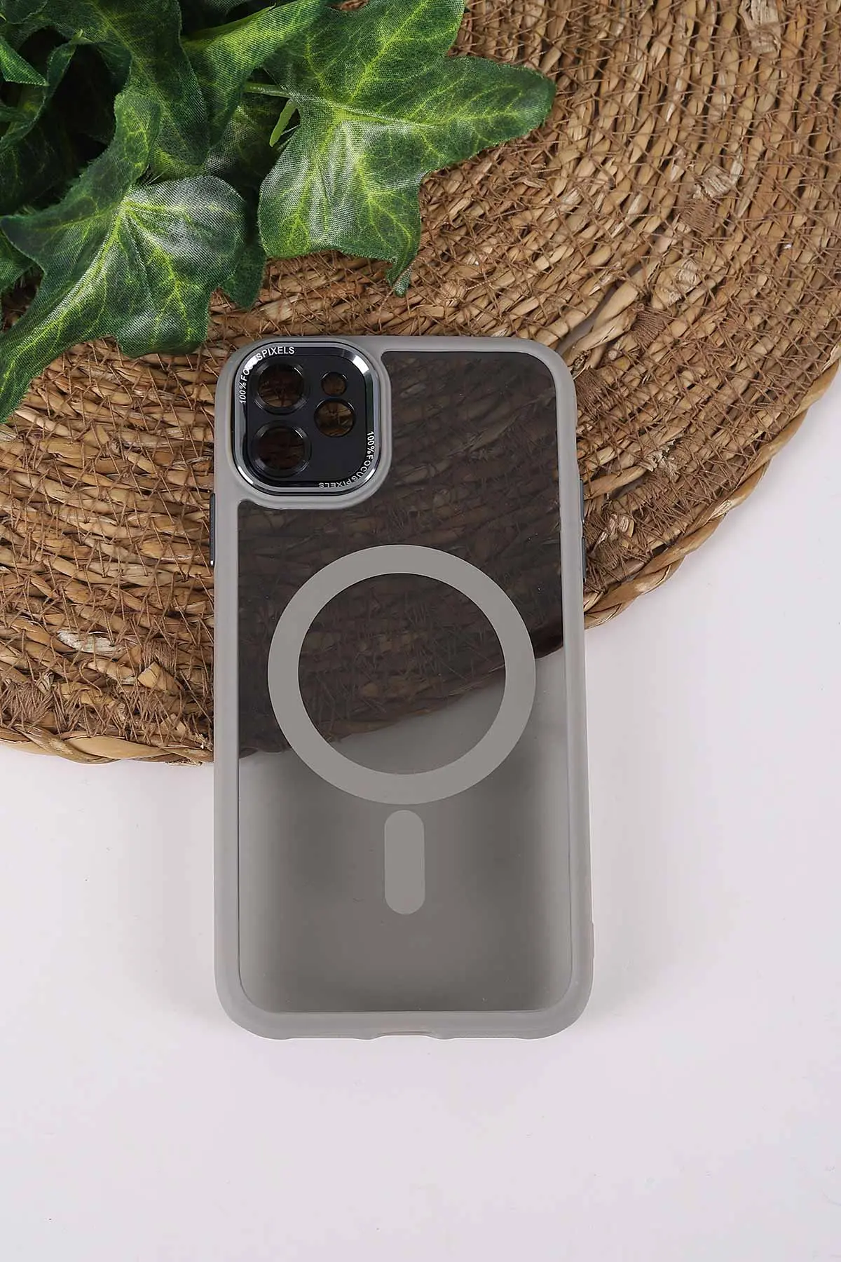 Gri TeknoCase İPhone 11 Uyumlu Wesley Case Serisi Magsafe Özellikli Transparan Sert Silikon Telefon Kılıfı 430582