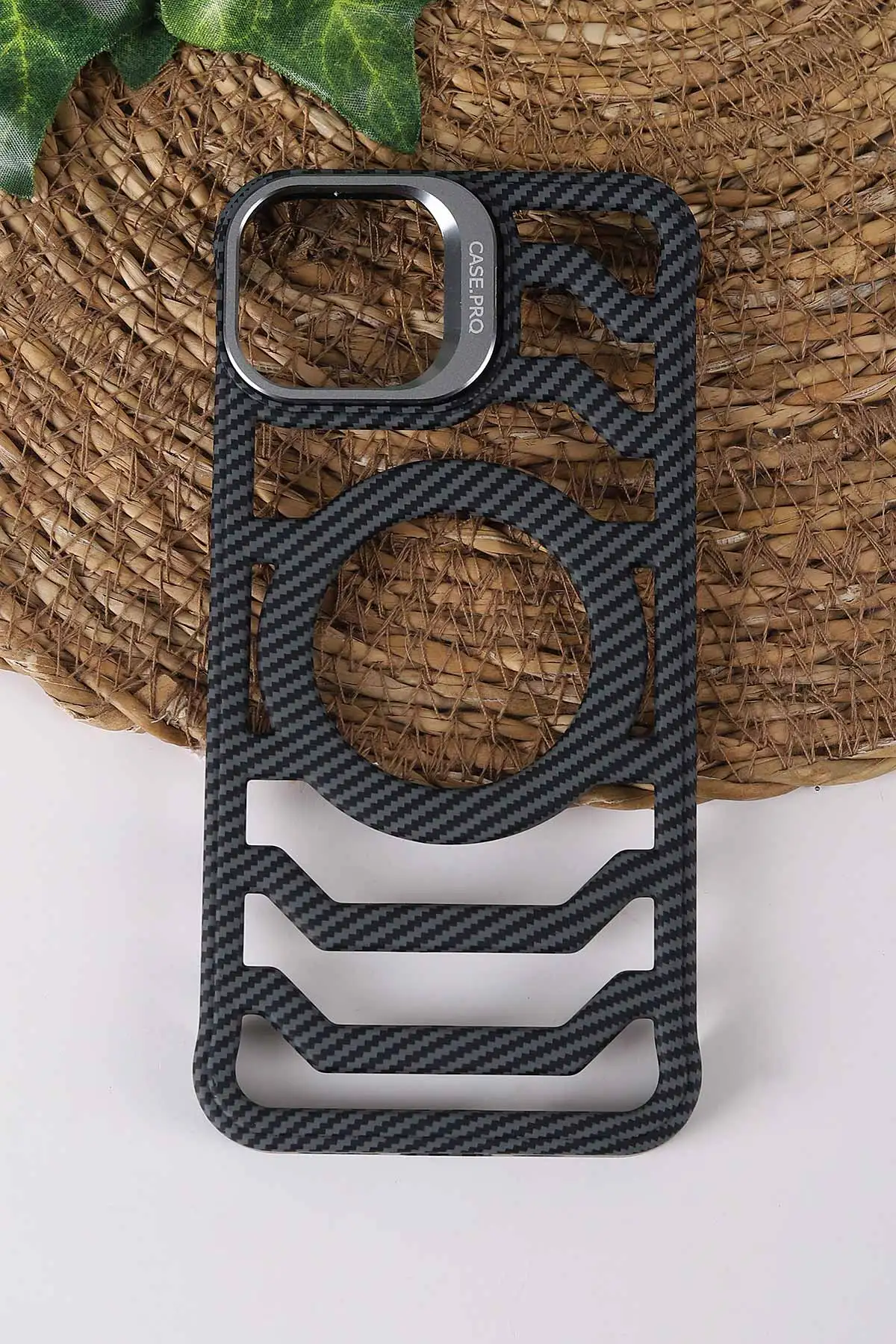 Gri TeknoCase İPhone 13 Uyumlu Creative Fiber Case Serisi Lens Hediyeli Vakumlu Sert Silikon Telefon Kılıfı 430900