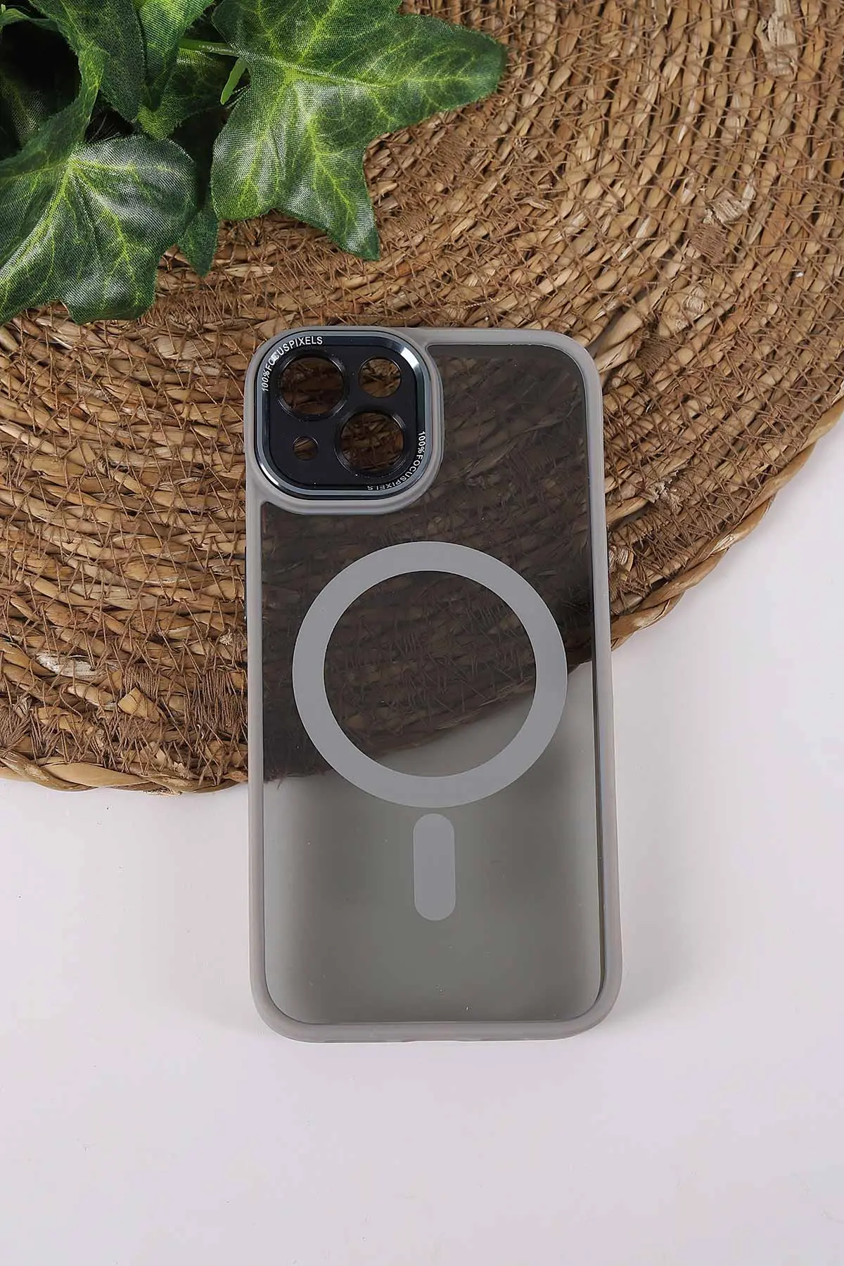 Gri TeknoCase İPhone 13 Uyumlu Wesley Case Serisi Magsafe Özellikli Transparan Sert Silikon Telefon Kılıfı 430589