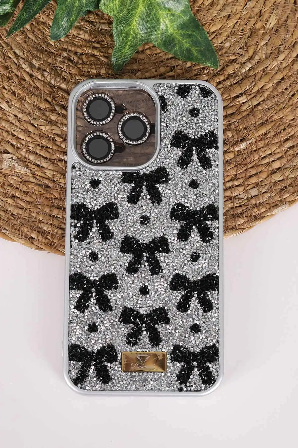 Gri TeknoCase İPhone 15 Pro Max Uyumlu Perfect Diamond Case Serisi Taşlı Lens Hediyeli Sert Silikon Telefon Kılıfı 480825