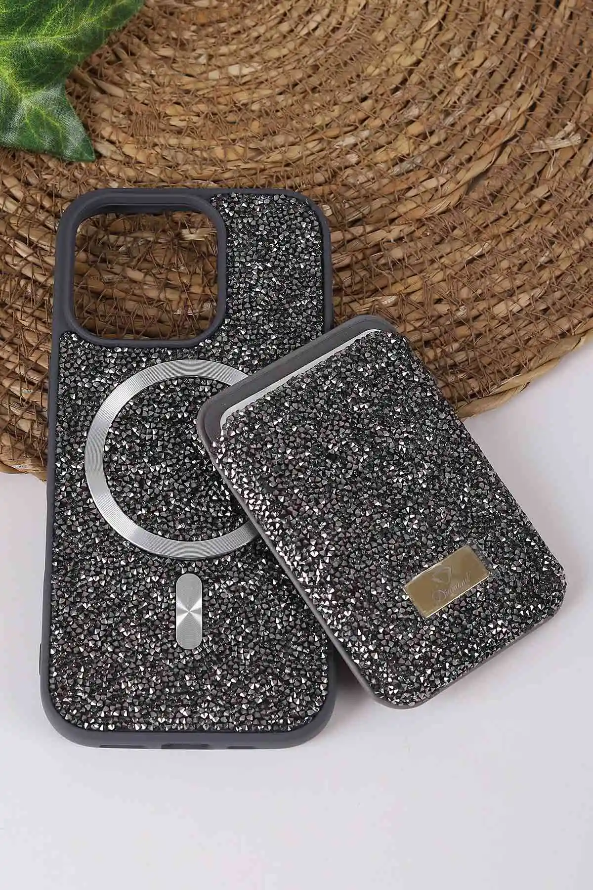 Gri TeknoCase İPhone 16 Pro Uyumlu Viola Diamond Case Serisi Kartlıklı Lens Hediyeli Sert Silikon Telefon Kılıfı 430842