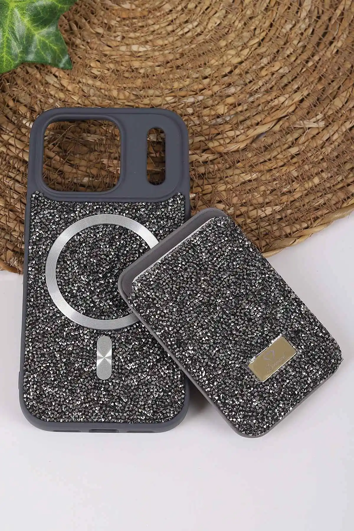 Gri TeknoCase İPhone 17 Pro Uyumlu Viola Diamond Case Serisi Kartlıklı Lens Hediyeli Sert Silikon Telefon Kılıfı 430866