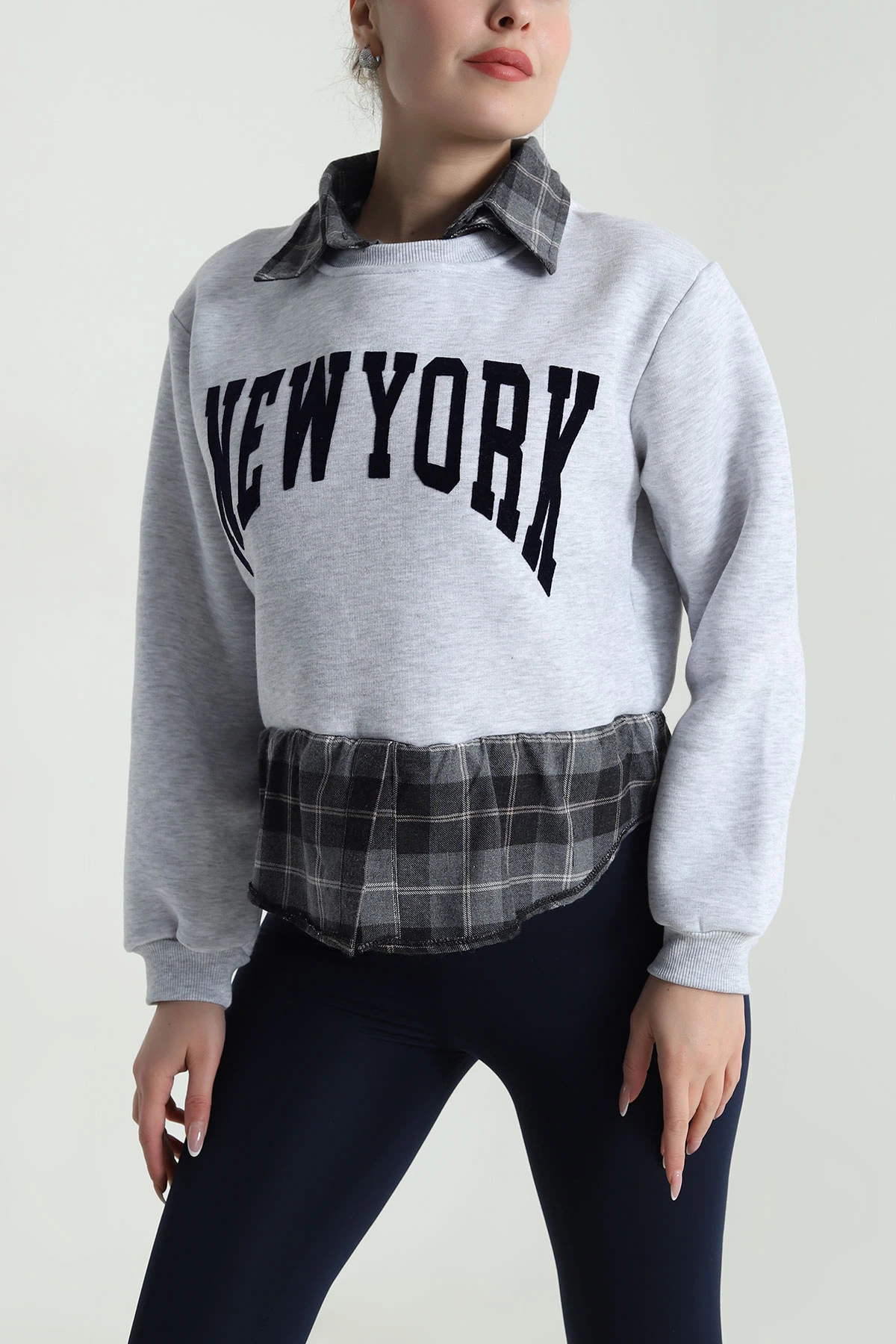 Gri Yakası Çıkma Ekose Garnili Kadın Şardonlu Sweat 492759