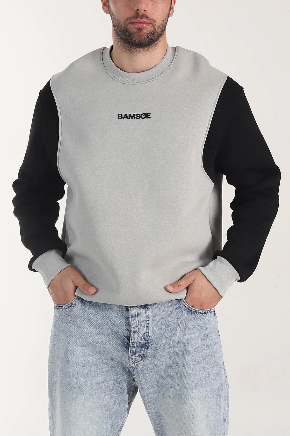 Gri Yazı Detaylı Bisiklet Yaka Erkek Sweatshirt 404765
