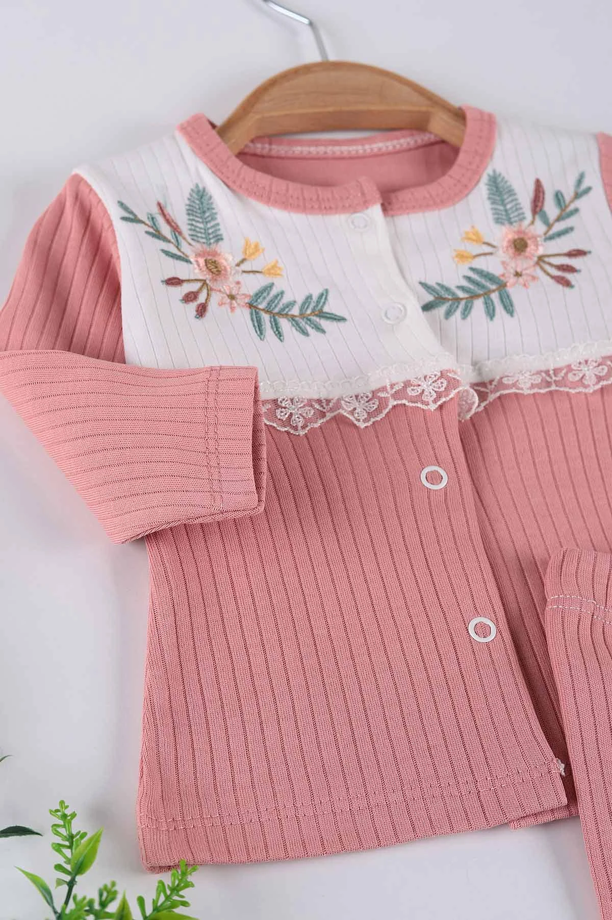 Gül Kurusu (0-3 Ay) Çiçek Nakışlı Dantel Detay Kız Bebe Takım 237234