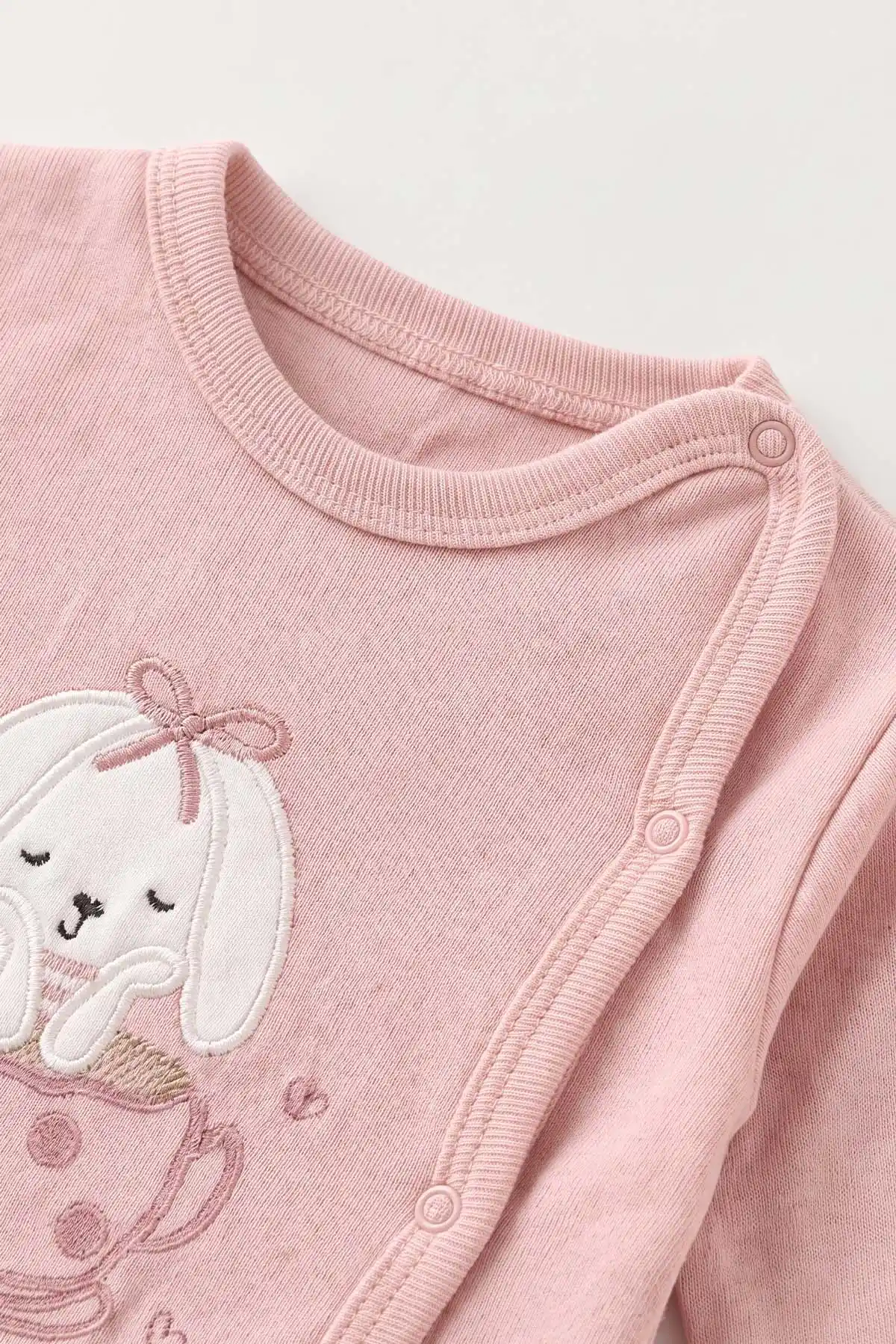 Gül Kurusu (0-3 Ay)Fiyonklu  Tavşan  Nakışlı Patikli  Kız Bebek 3'lü Zıbın Takım 477181