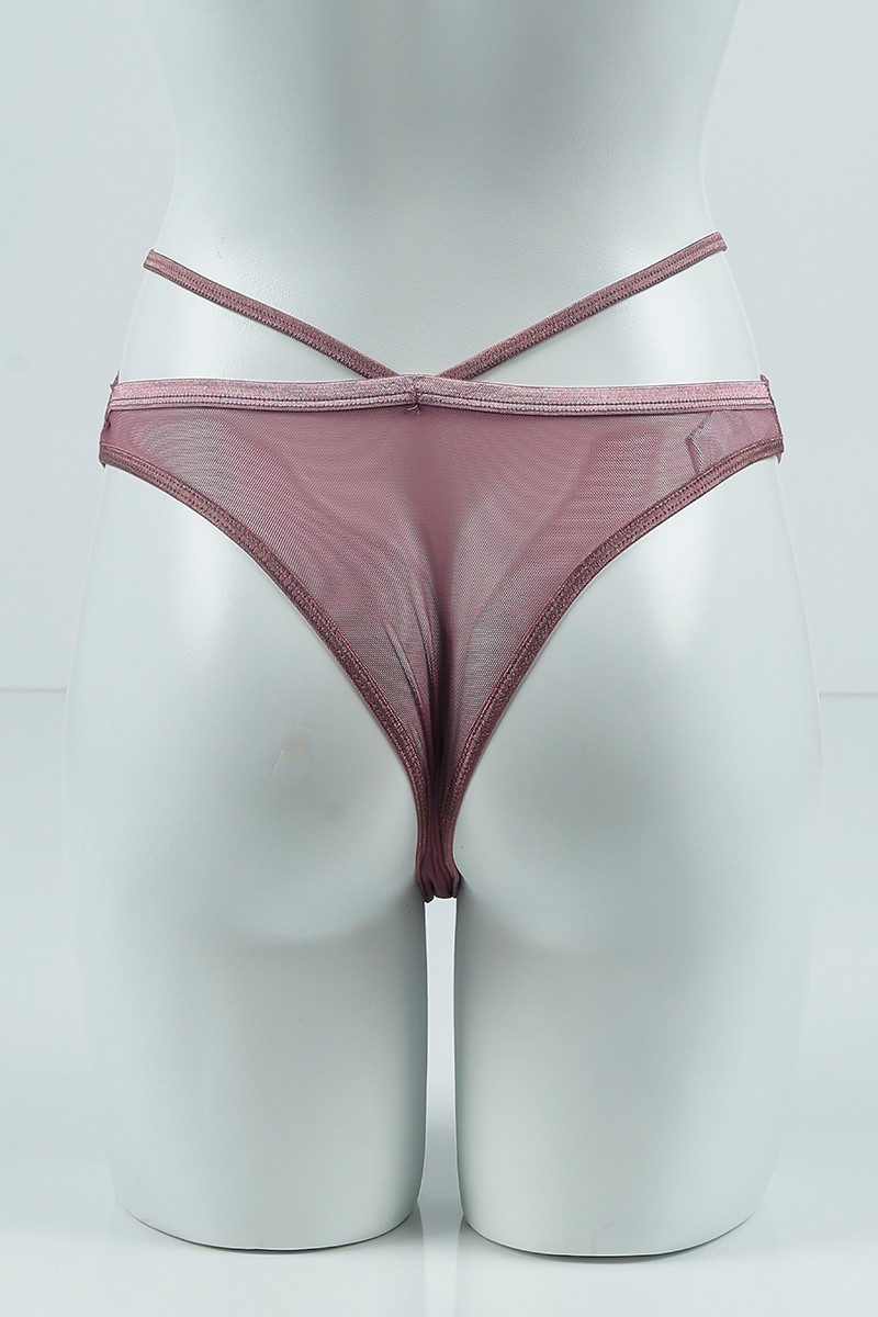 Hol külotlar mushukni korsatadi