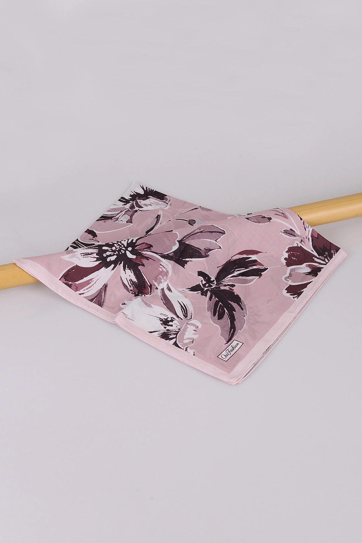 Gül Kurusu 75*180 Cm Çok Çiçek Baskılı Dijital Soft Tülbent Şal 469403