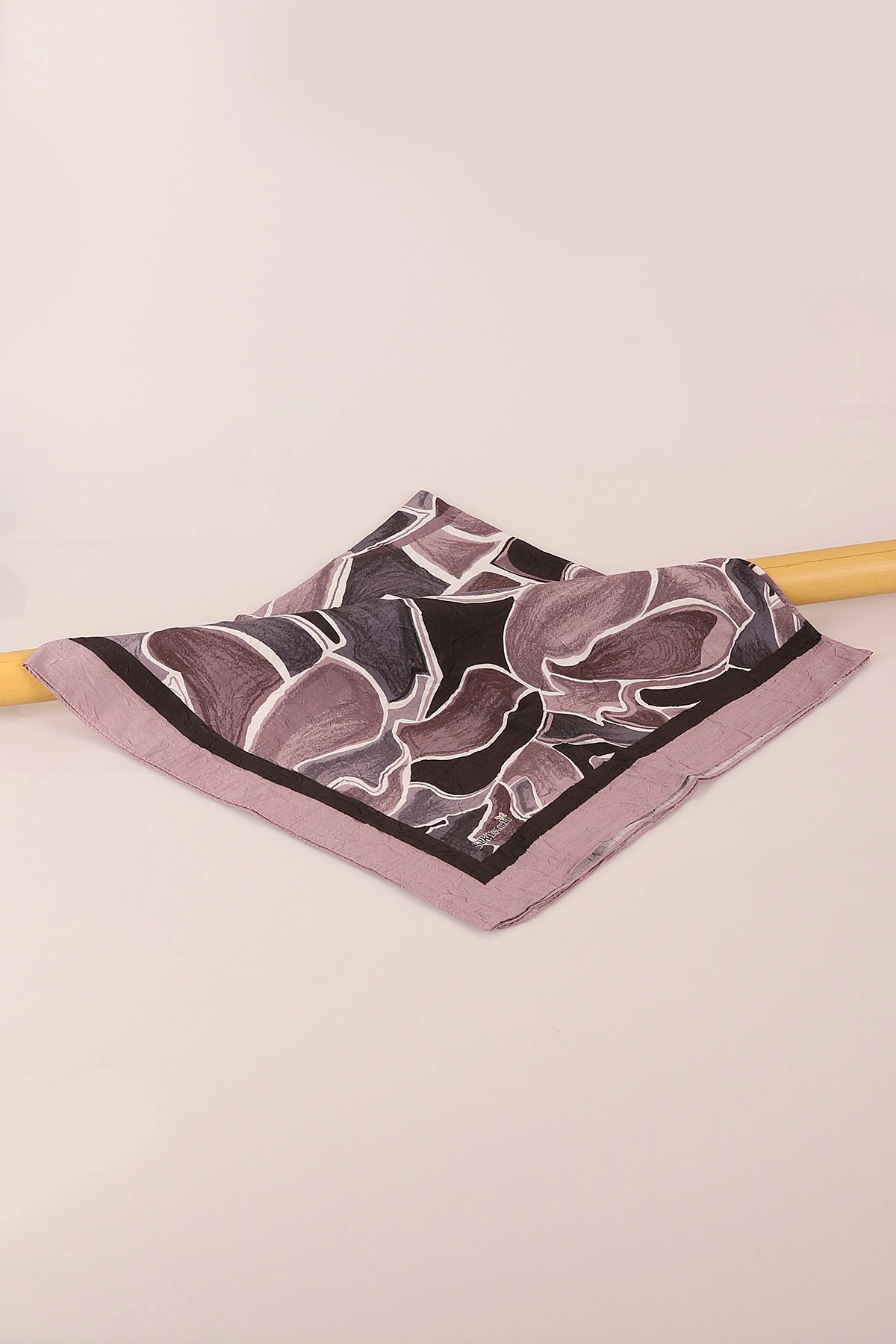 Gül Kurusu 98X98 Cm Desenli Dijital Kraş Eşarp 444470