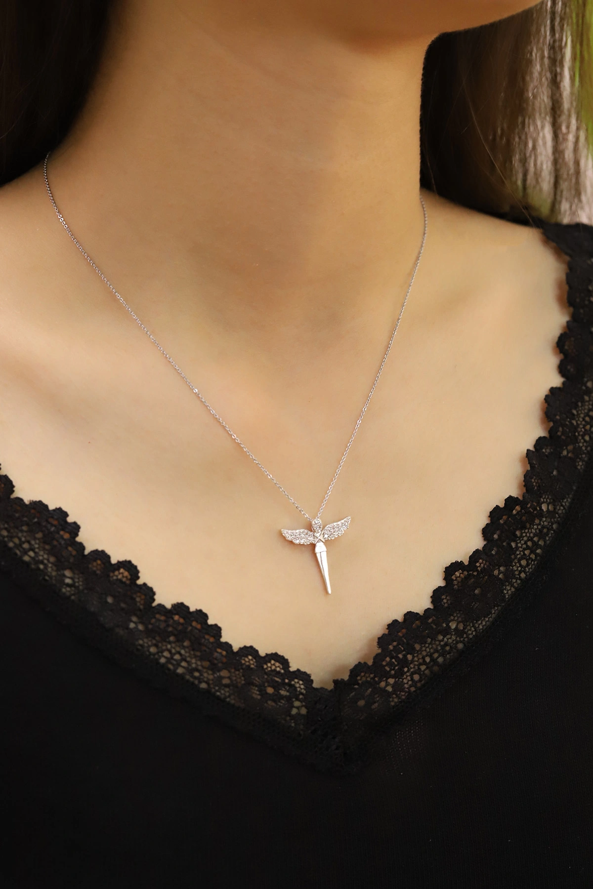 Gümüş Melek Figürlü  Zirkon Taşlı   Şık Kolye 430243